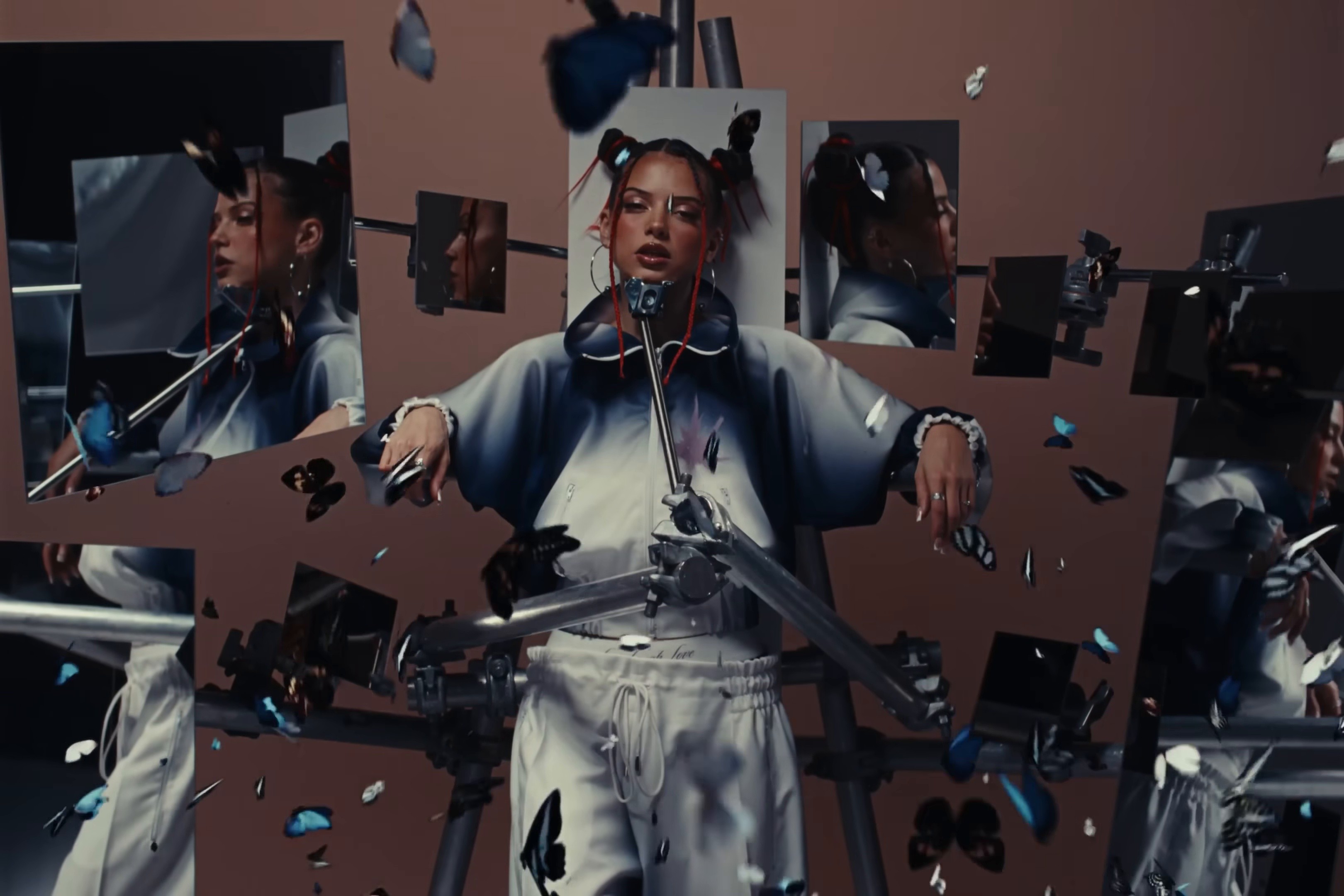 Farbenblind (2024) —  shot,  lighting