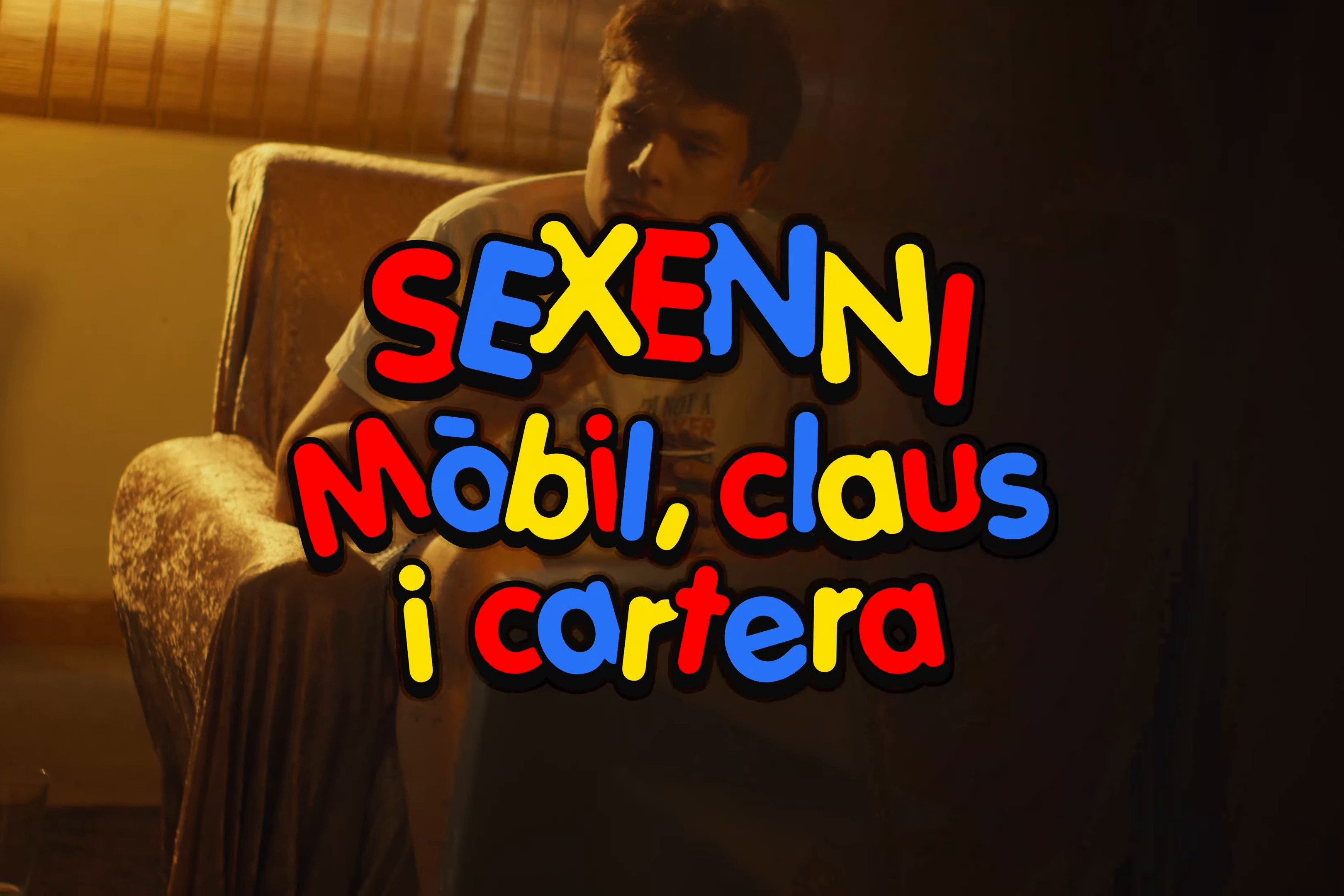 Mòbil, claus i cartera (2025) —  shot,  lighting