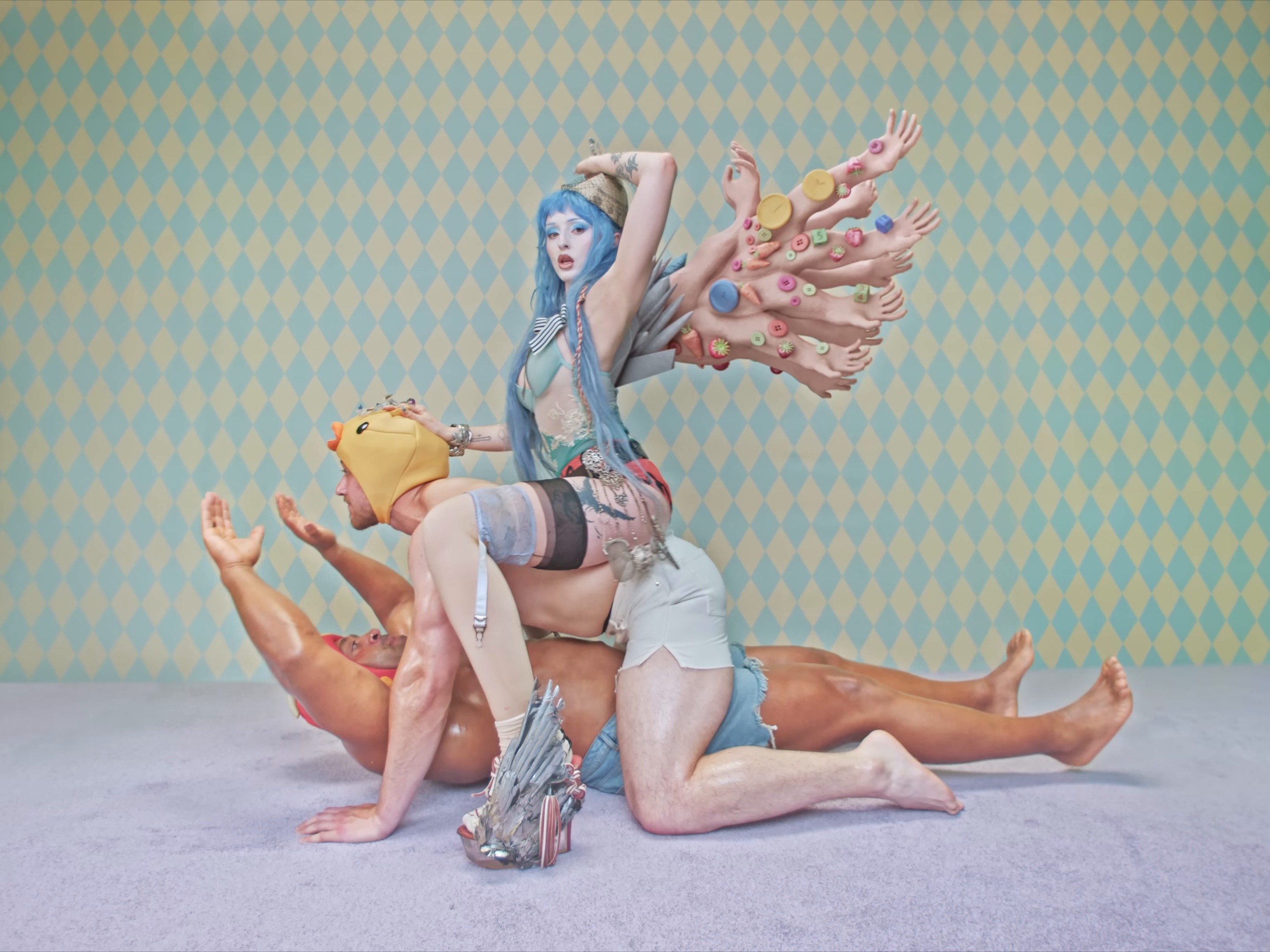 Trinkets  (2025) —  shot,  lighting