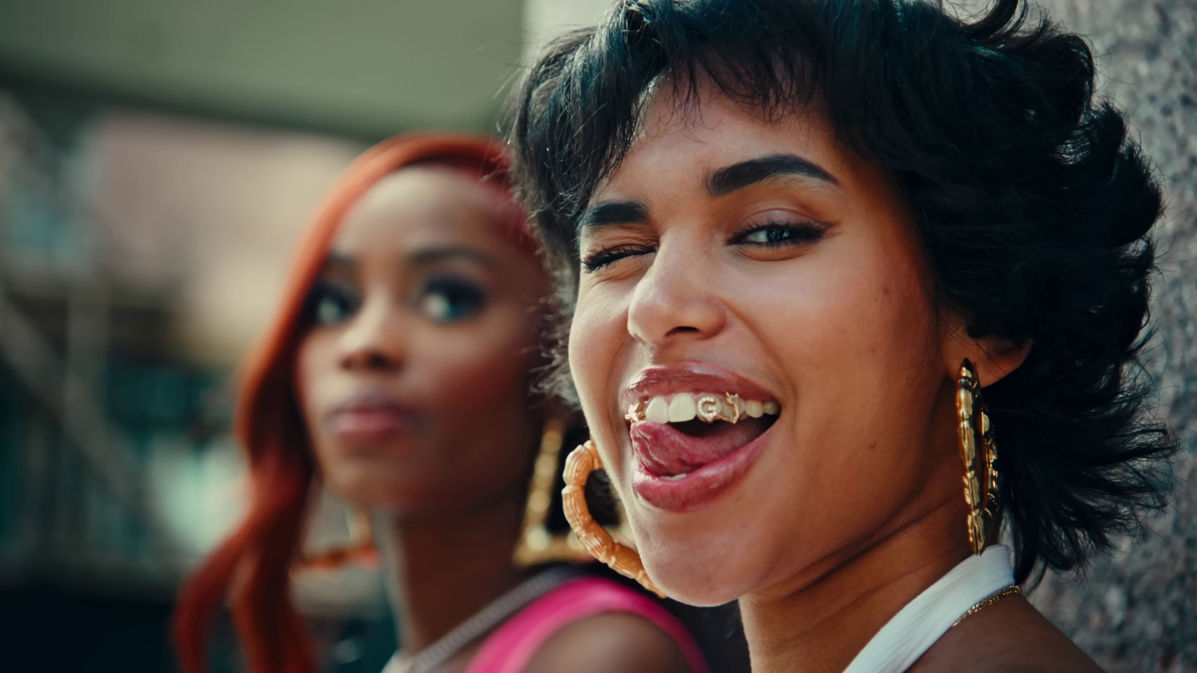 SILVER TOOTH (2023) —  shot,  lighting