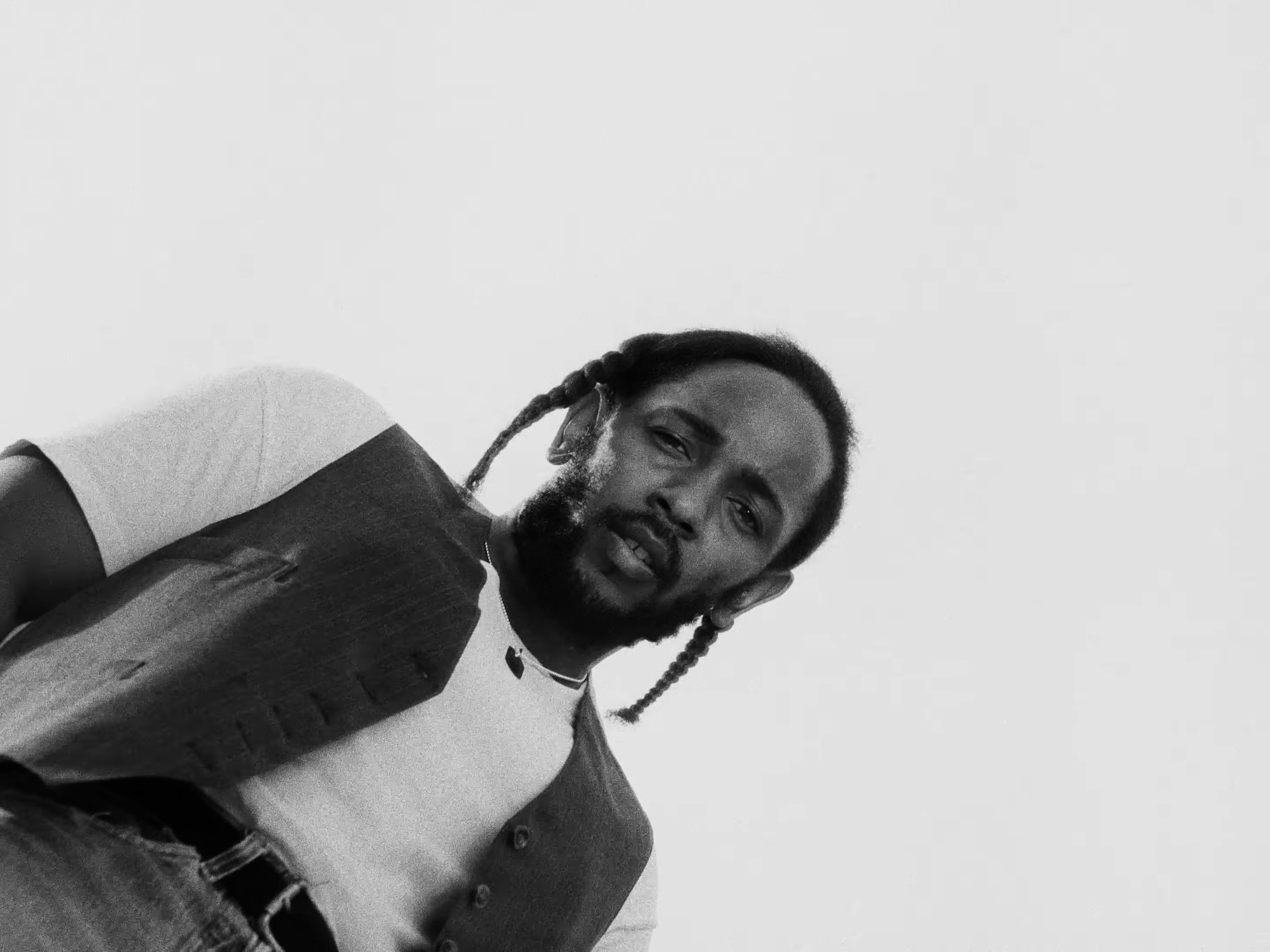 N95 (2022) —  shot,  lighting