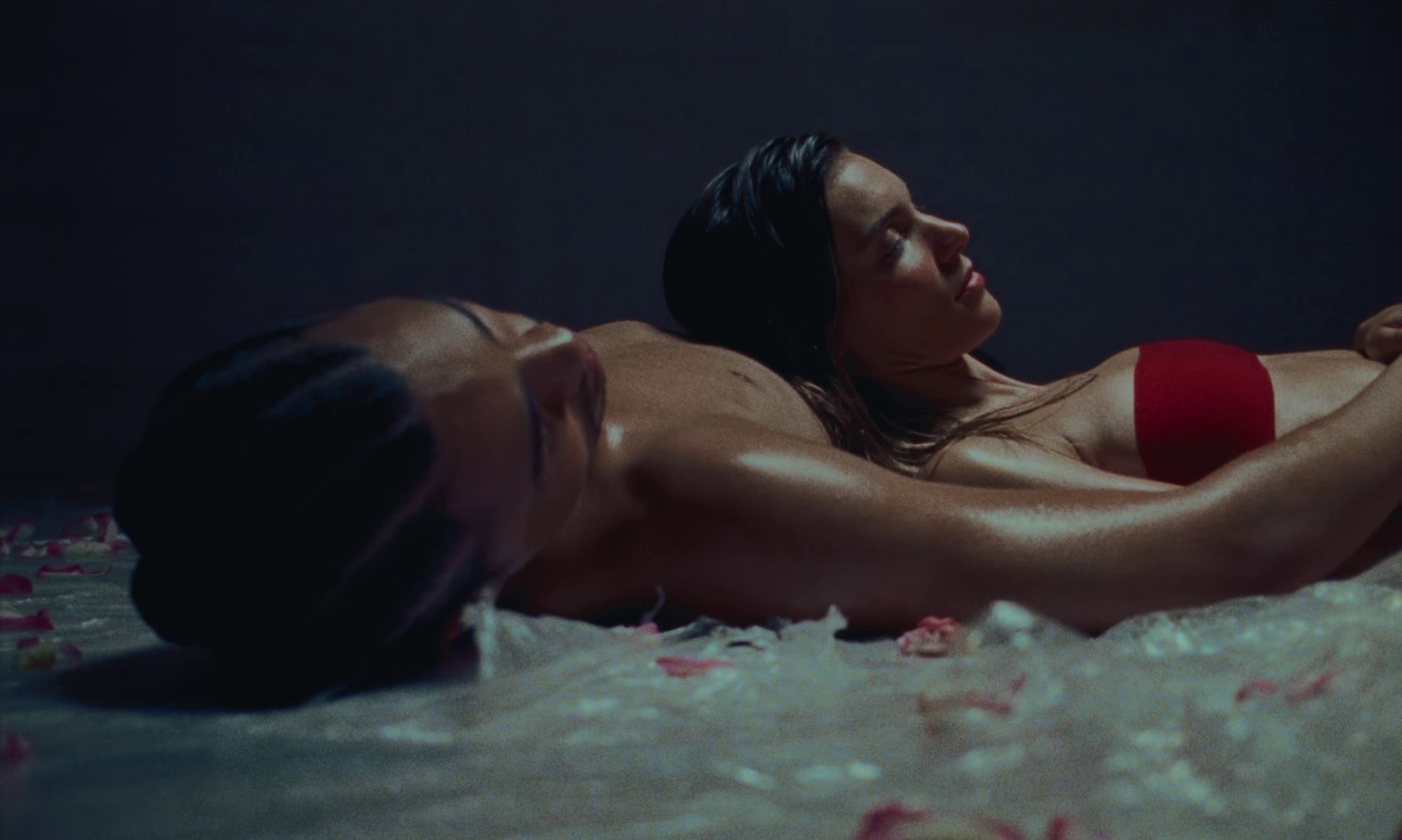 Feel Good (2023) —  shot,  lighting