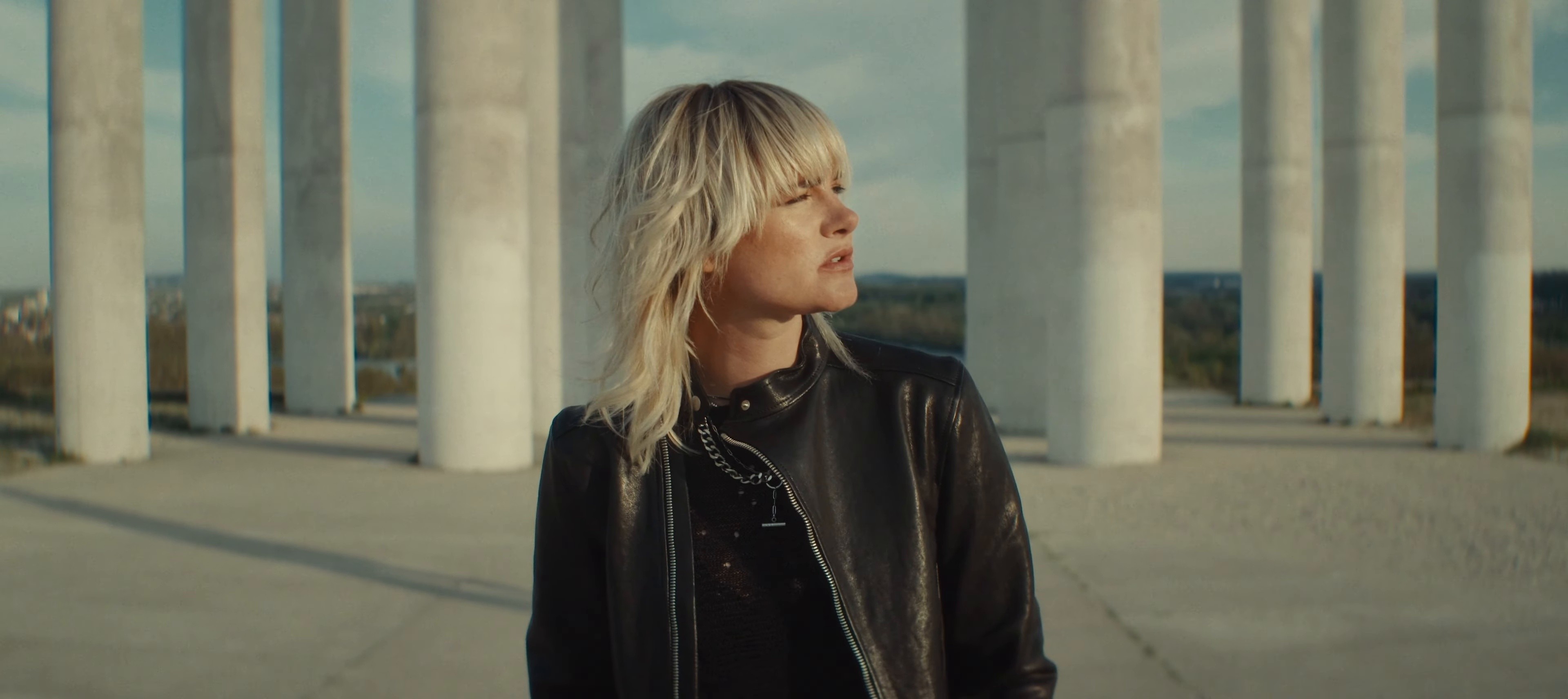 Mute (2025) —  shot,  lighting