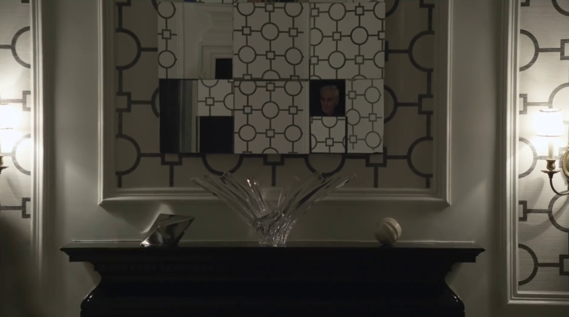 Mirrors (2013) —  shot,  lighting