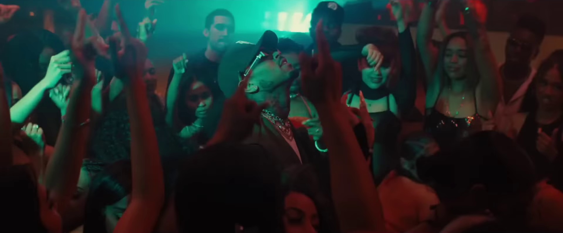 Go Girlfriend (2024) —  shot,  lighting