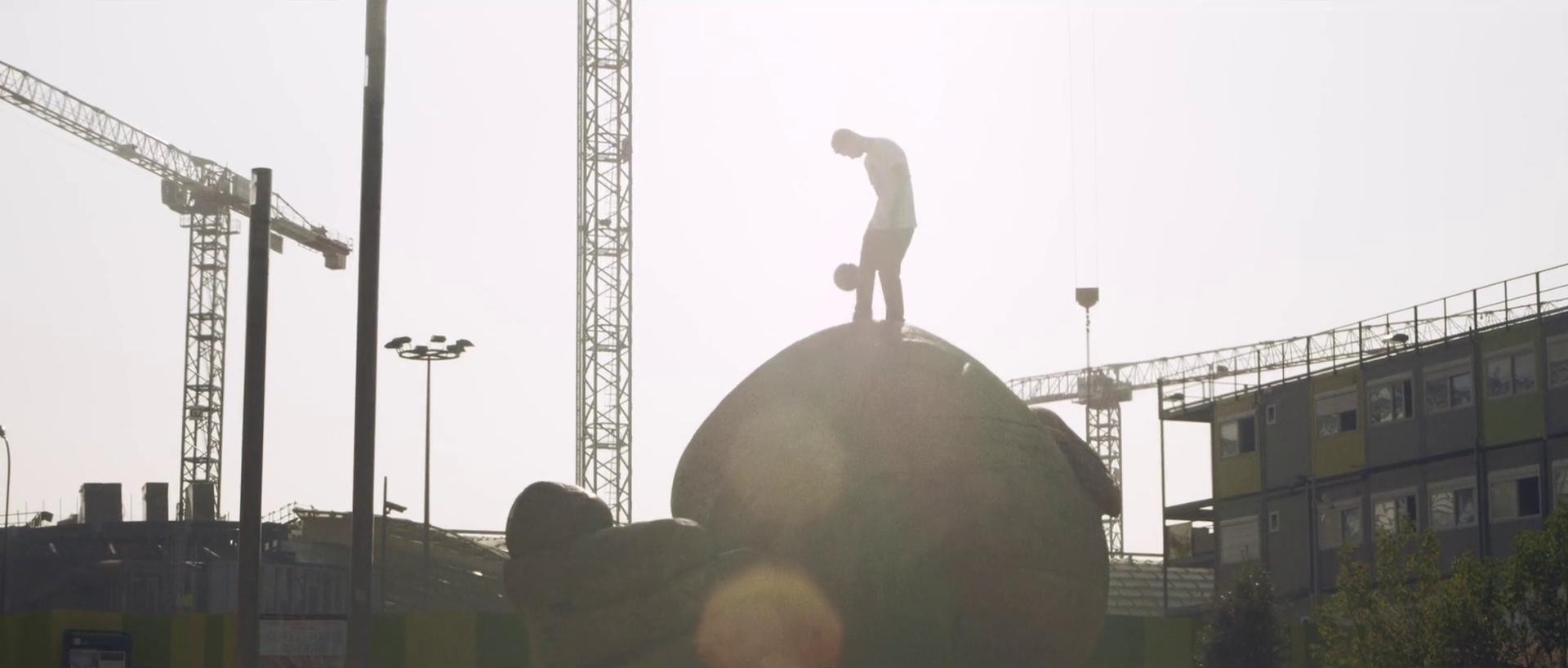 EMIRATESxPSG - DIRECTOR'S CUT (2014) —  shot,  lighting