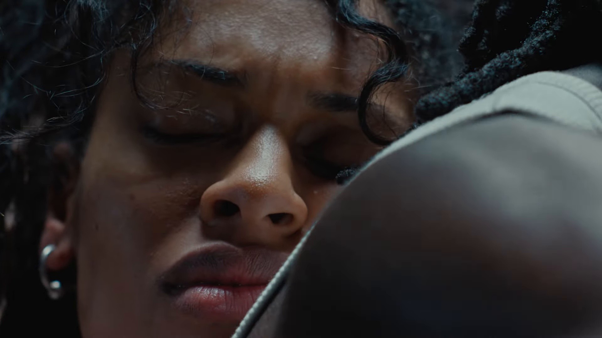 Sunday (2025) —  shot,  lighting