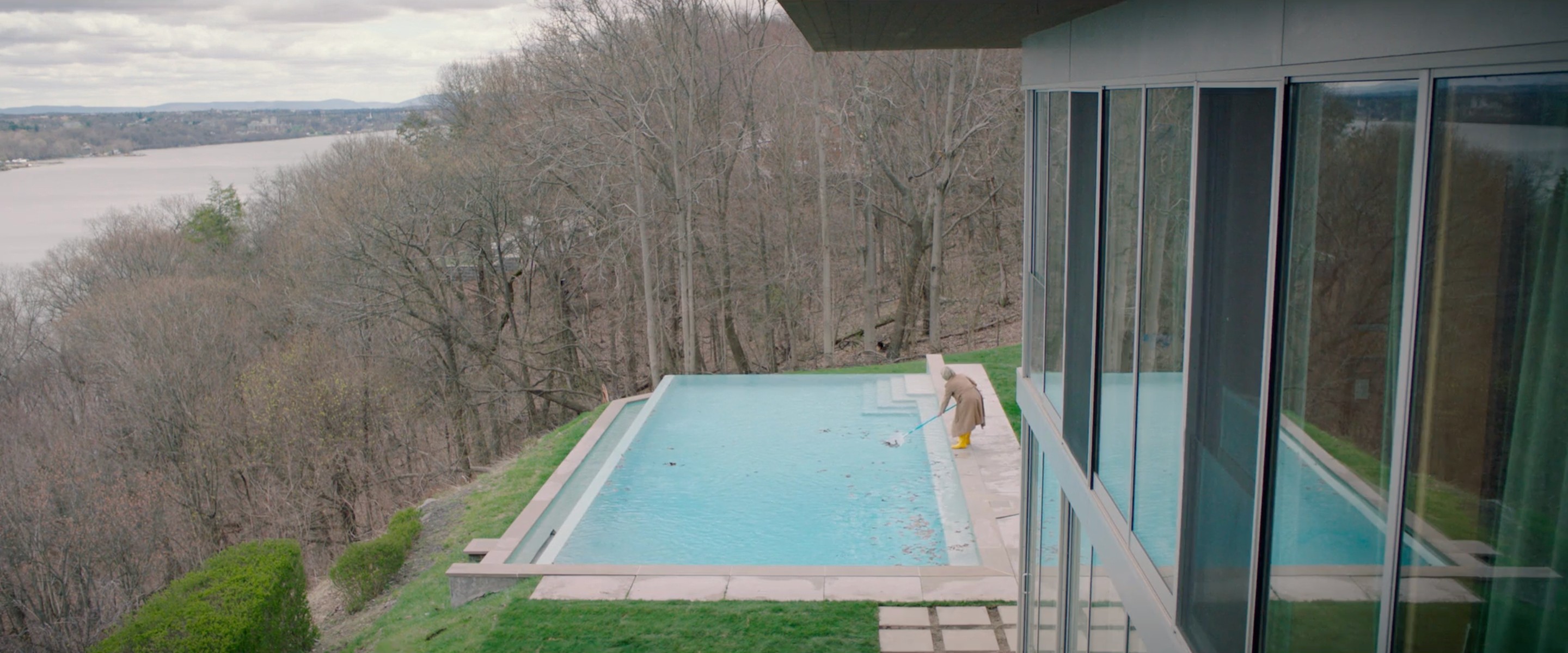 Swallow (2019) —  shot,  lighting