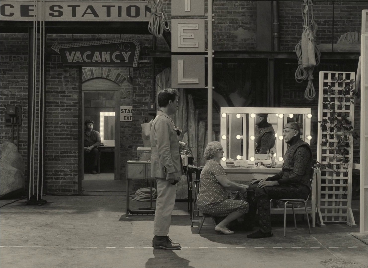 Asteroid City (2023) —  shot,  lighting