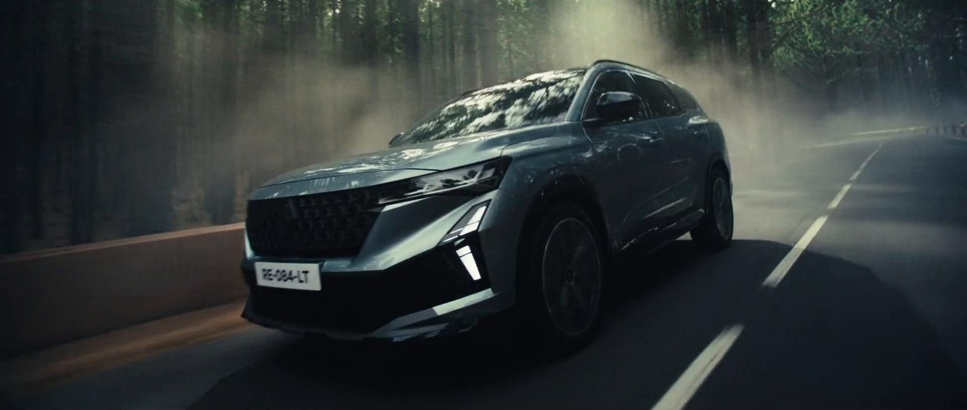 RENAULT - VOYAGE (2025) —  shot,  lighting