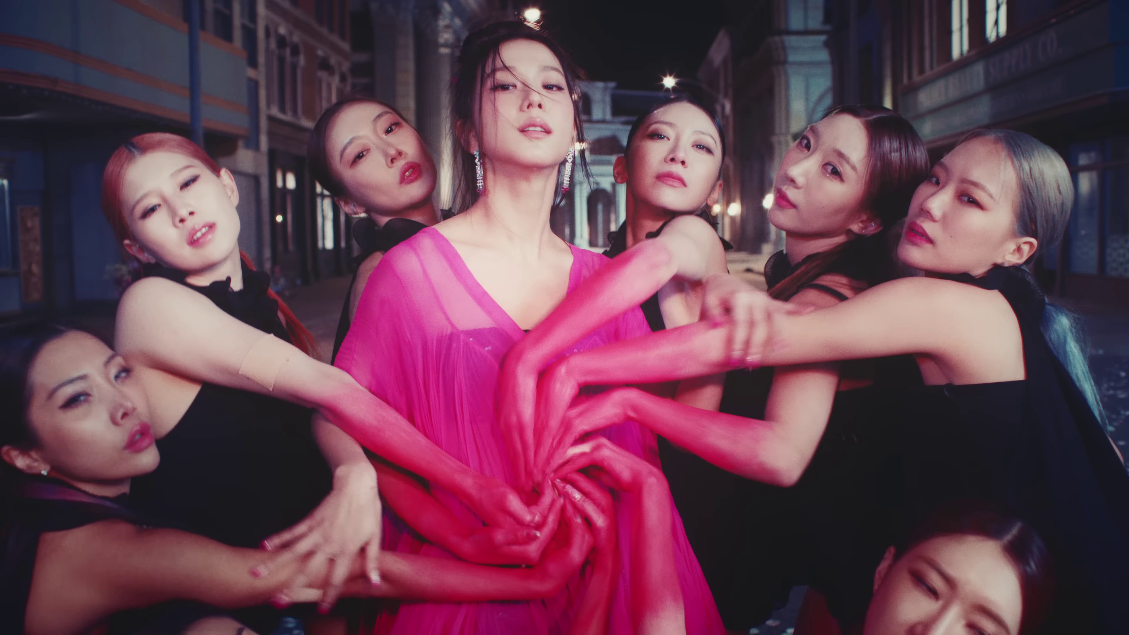 꽃(FLOWER) (2023) —  shot,  lighting