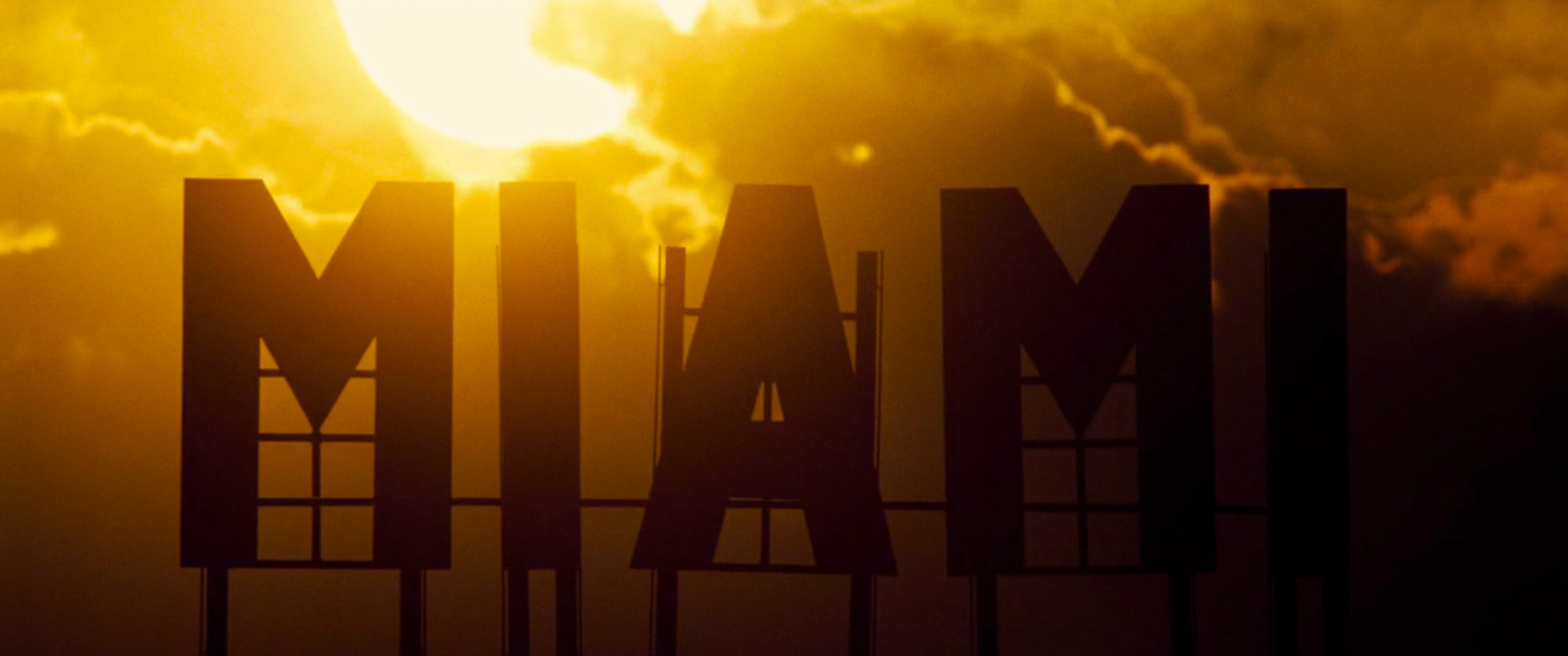 Pain & Gain (2013) —  shot,  lighting