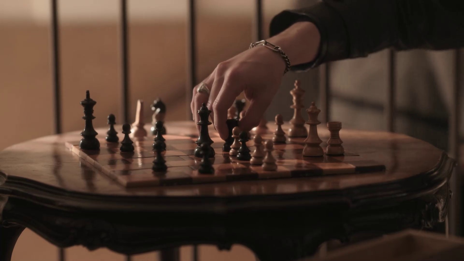 Doubled Pawns (2020) —  shot,  lighting