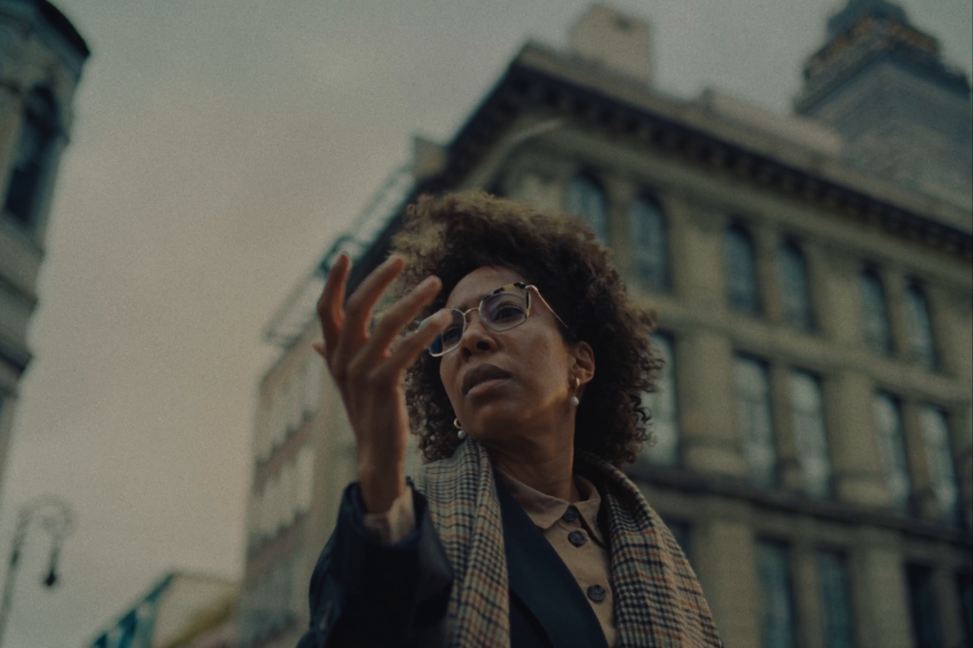 o2 - Moneyphone (2025) —  shot,  lighting