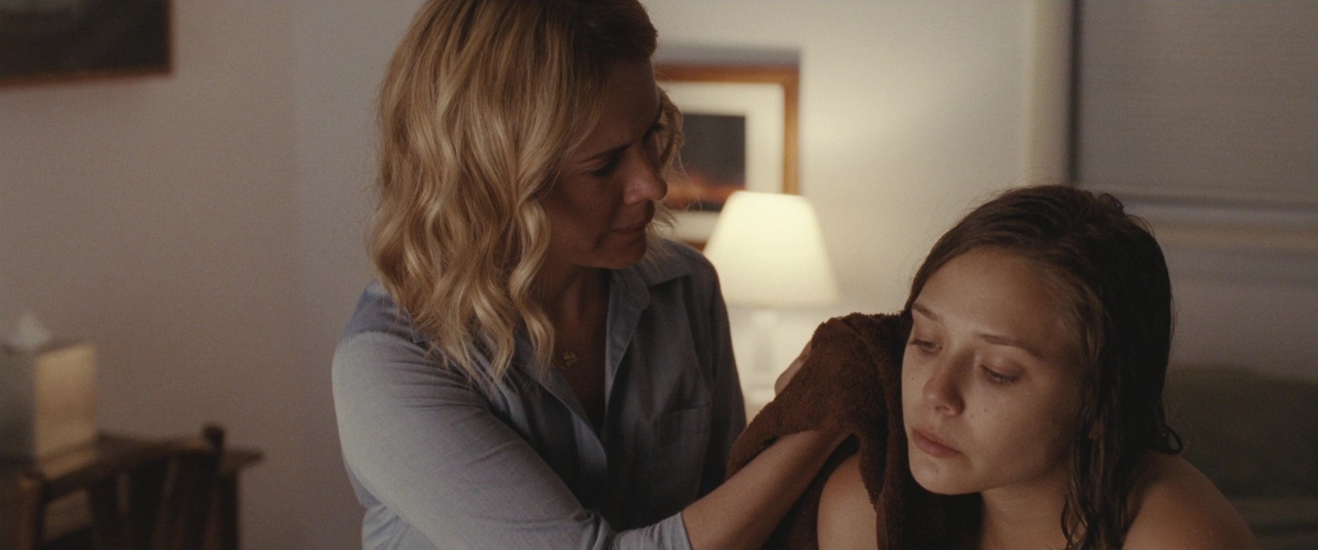 Martha Marcy May Marlene (2011) —  shot,  lighting