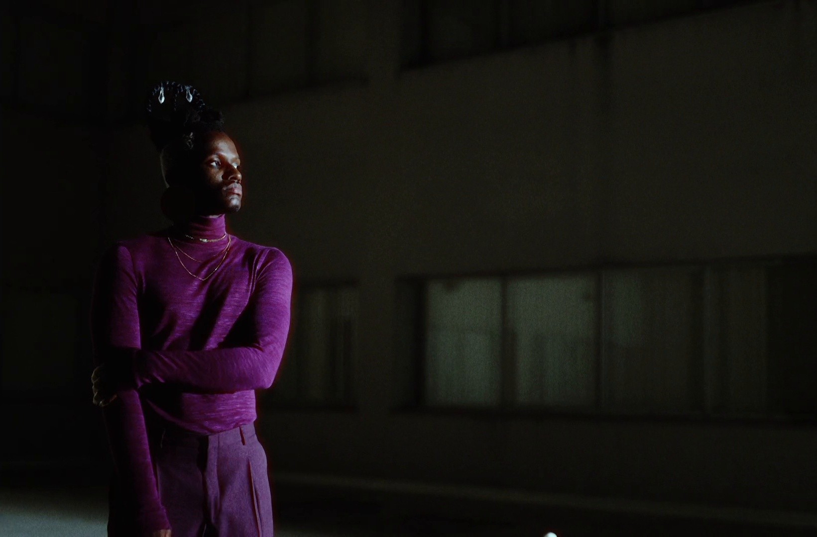 Algo Personal (2022) —  shot,  lighting