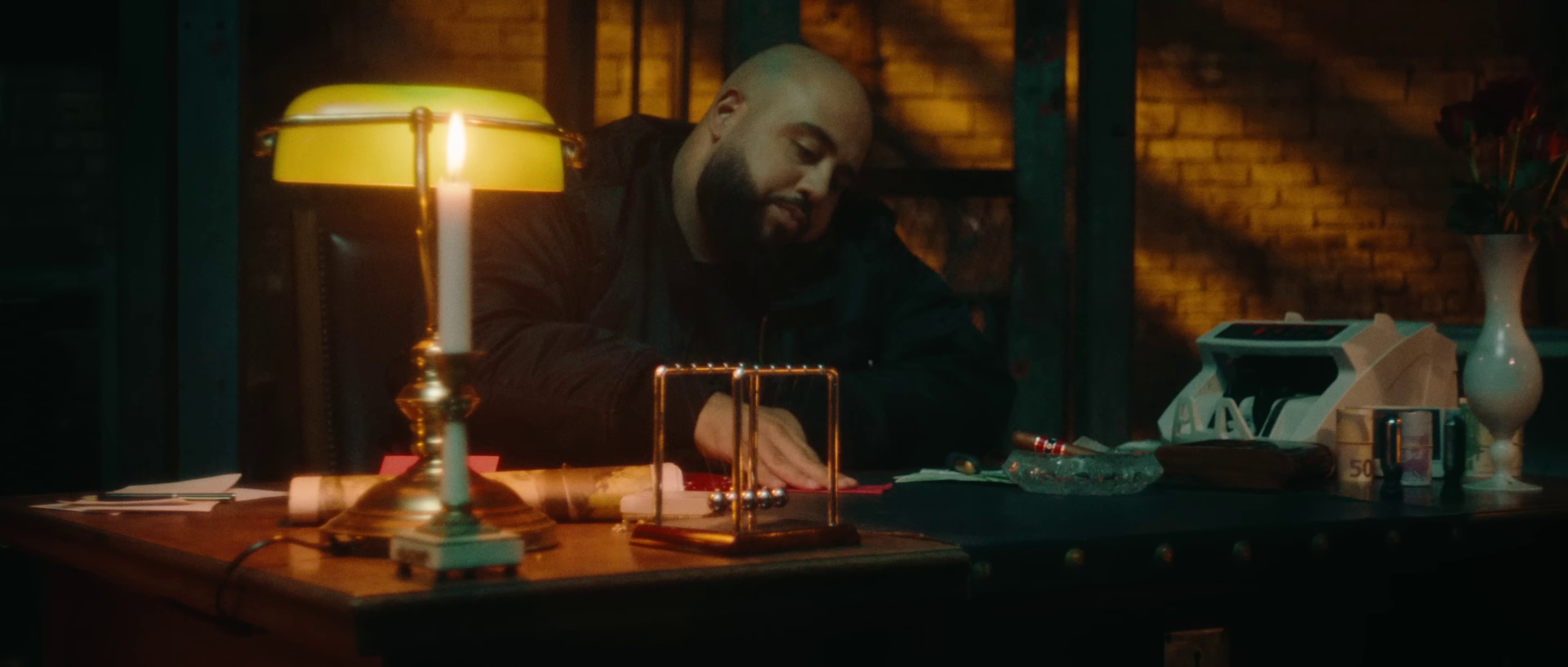 Balotelli (2022) —  shot,  lighting