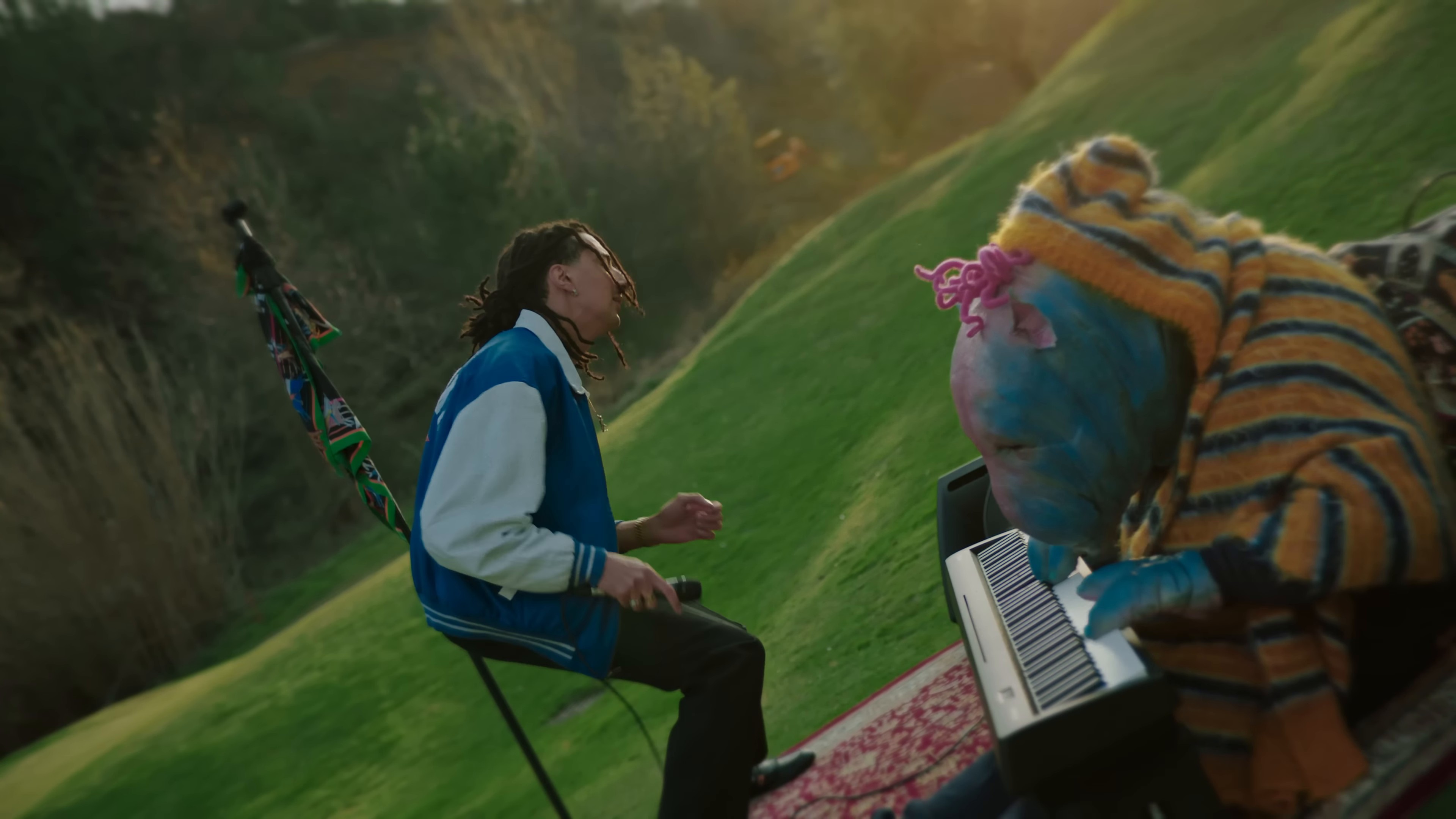 CASA MIA (2024) —  shot,  lighting