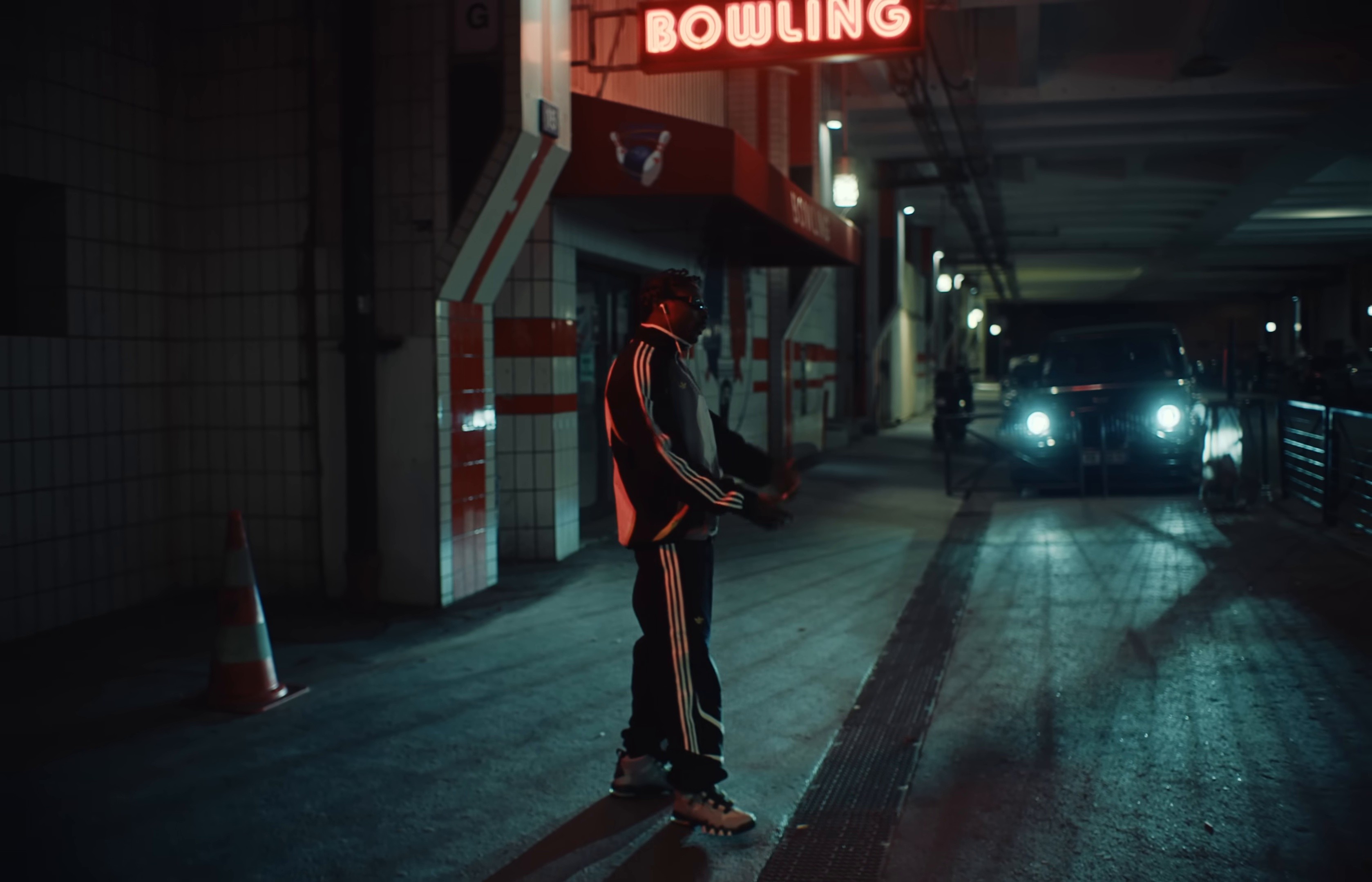 Uhh Yeahh (2024) —  shot,  lighting