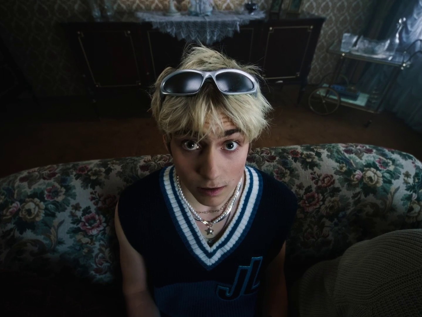 Austrian Postal Service - "Plan P" (2024) —  shot,  lighting