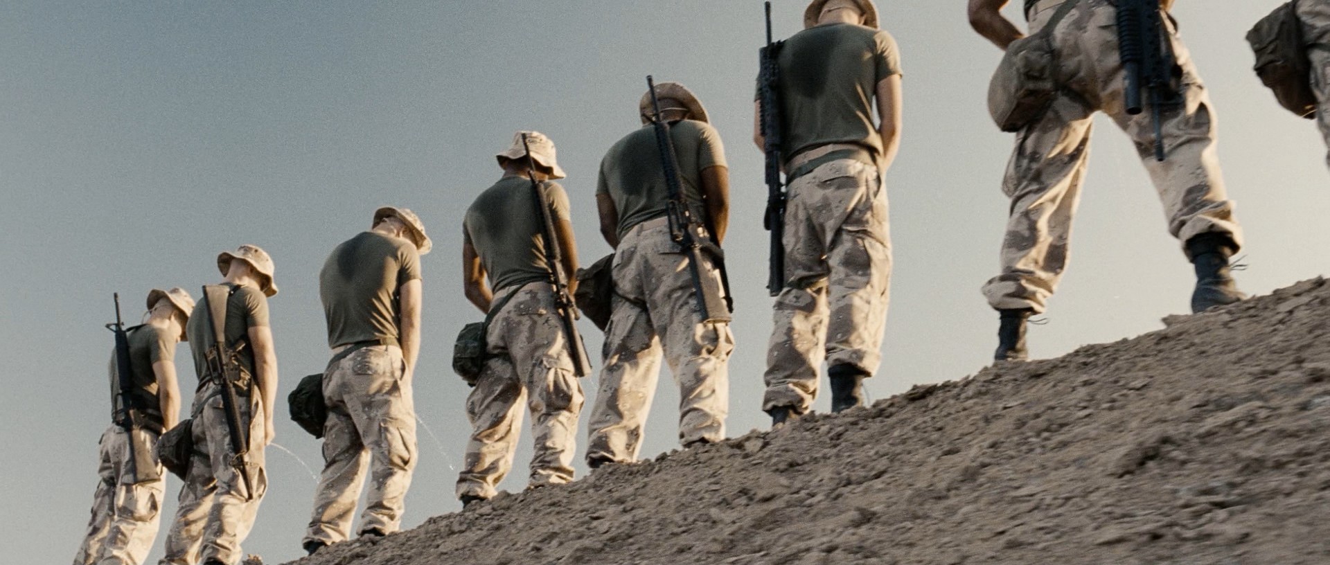 Jarhead (2005) —  shot,  lighting