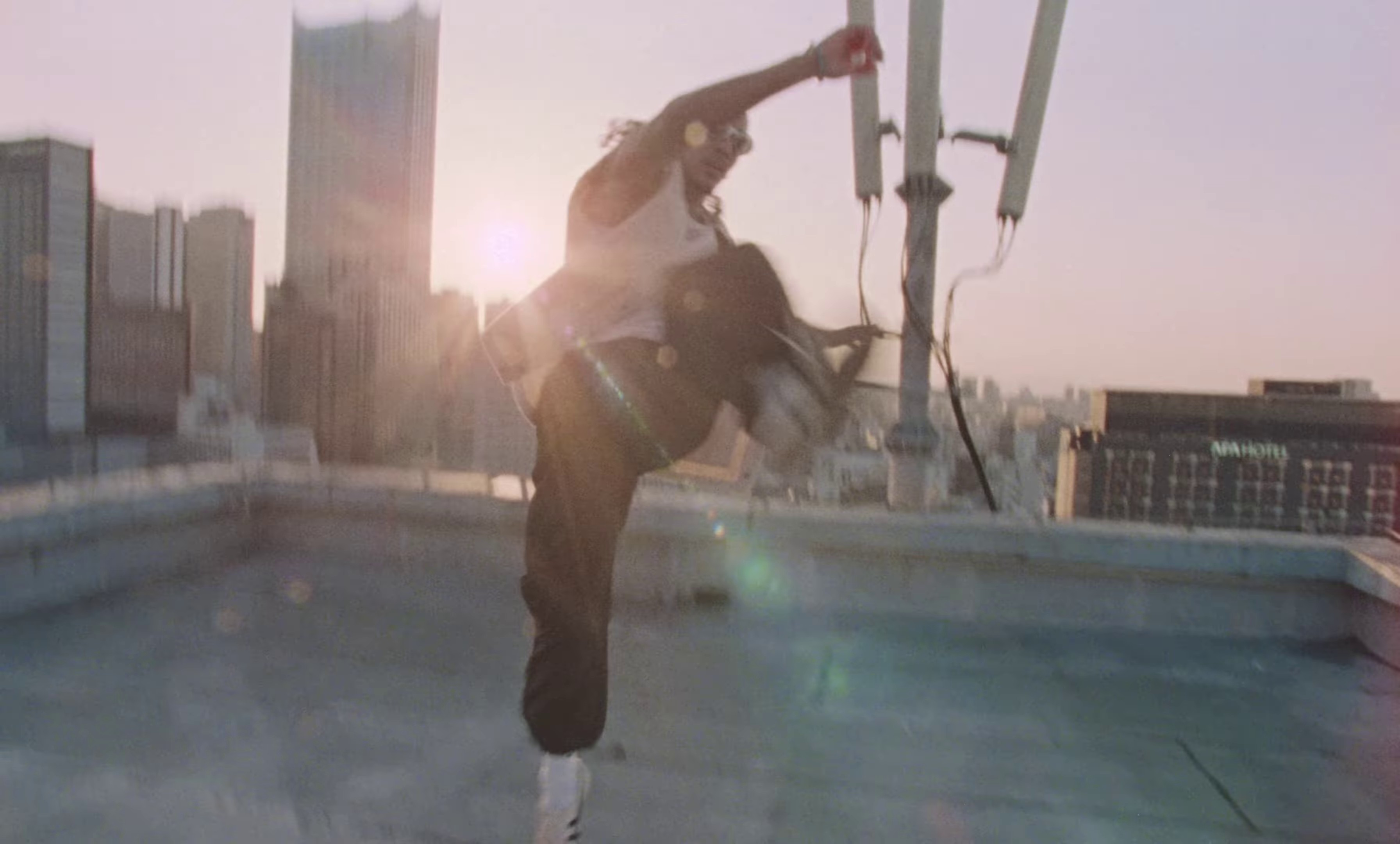 Agoraphobe (2024) —  shot,  lighting