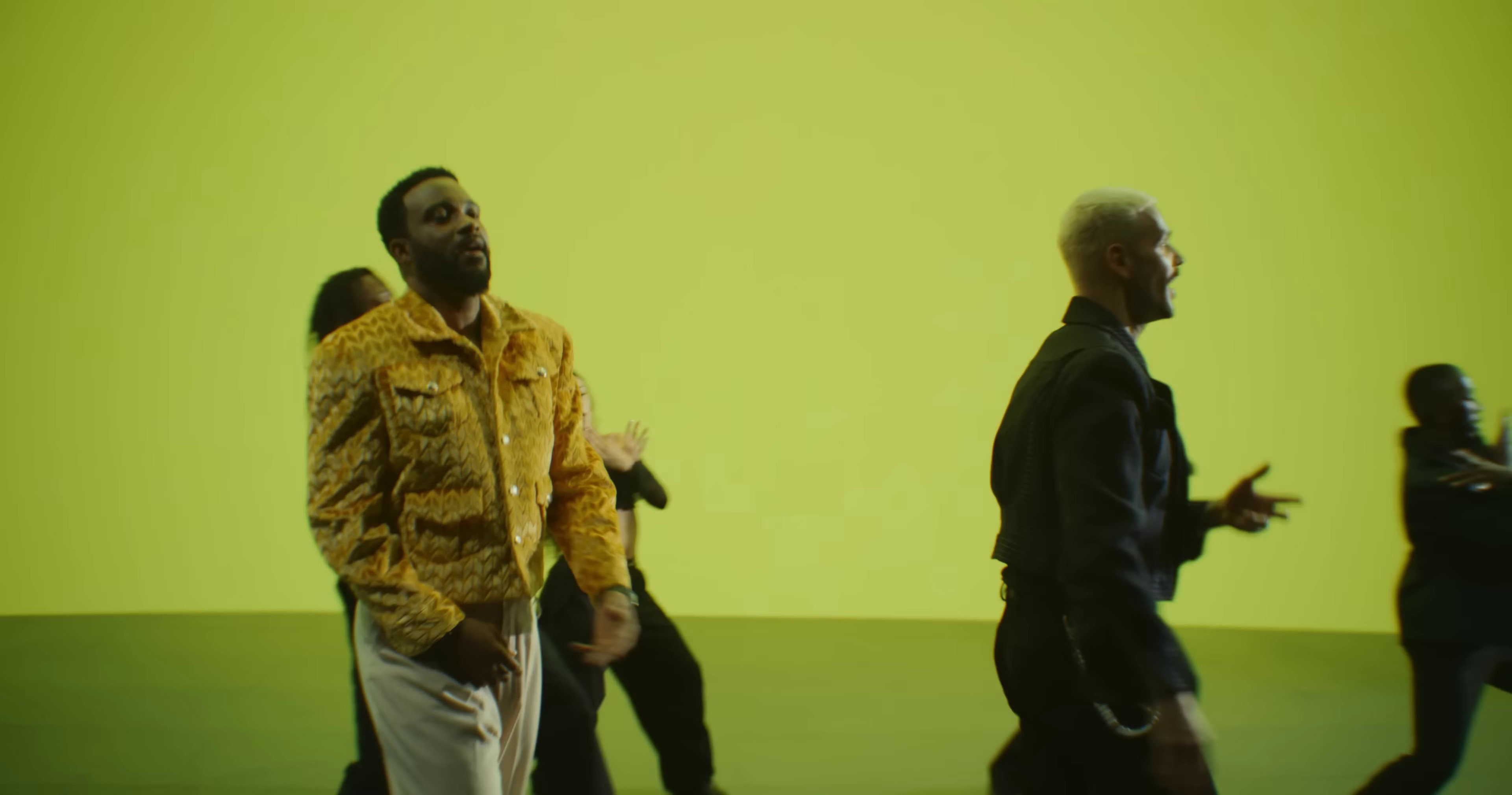 Chez toi, chez moi (2024) —  shot,  lighting