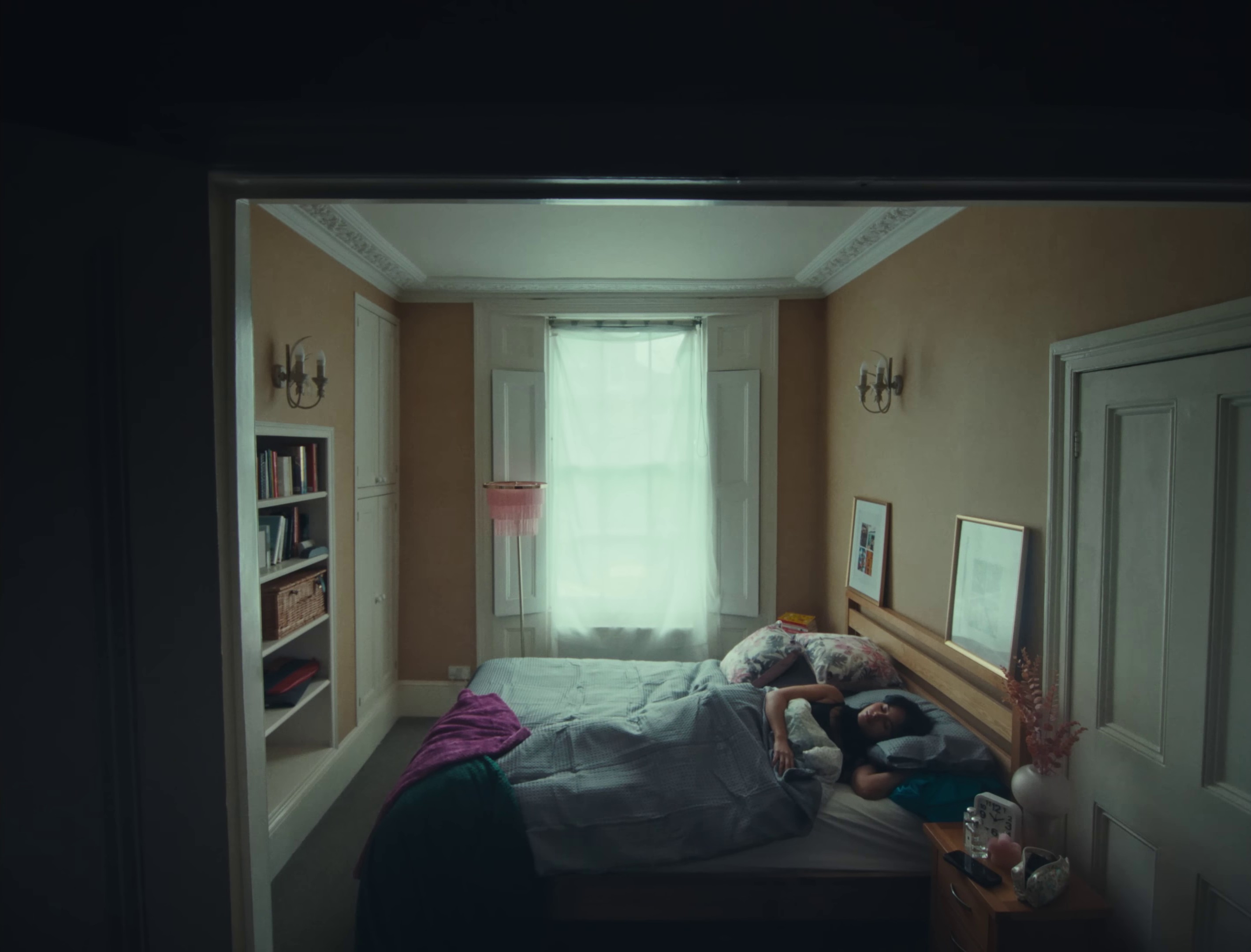 Joga Bonito (2024) —  shot,  lighting