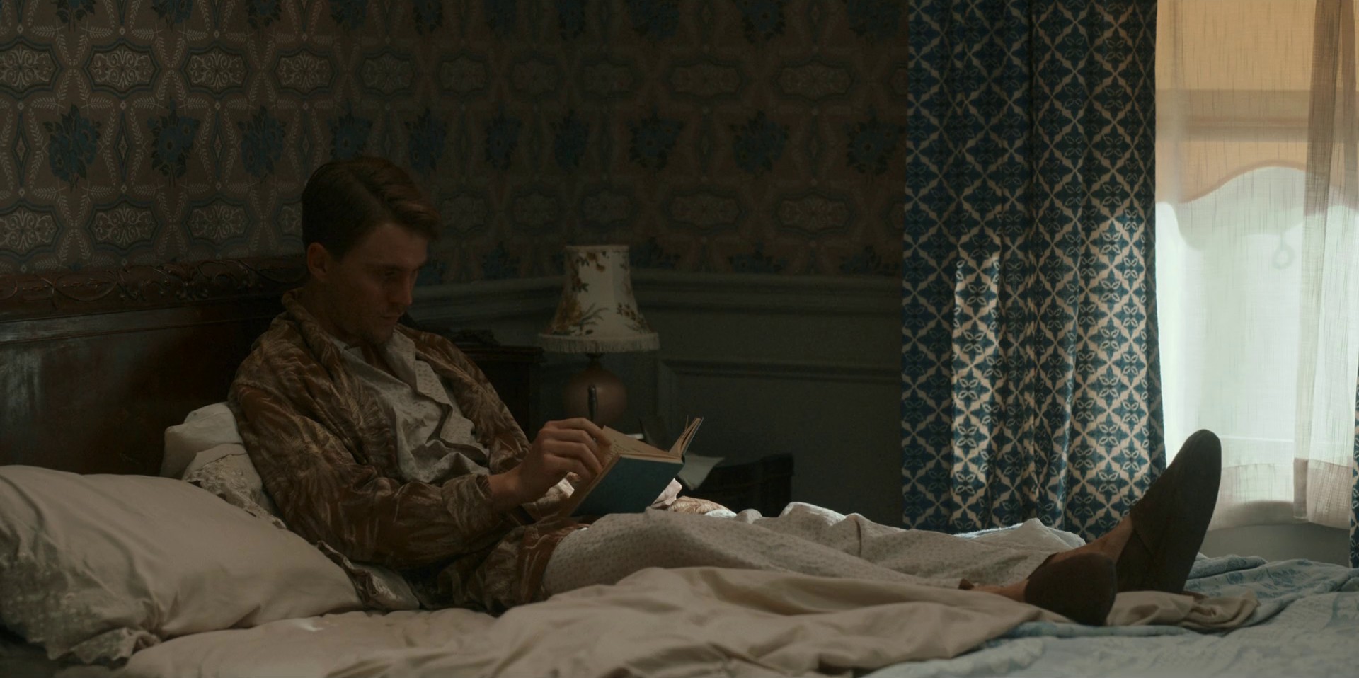 Please Allow Me (2022) —  shot,  lighting