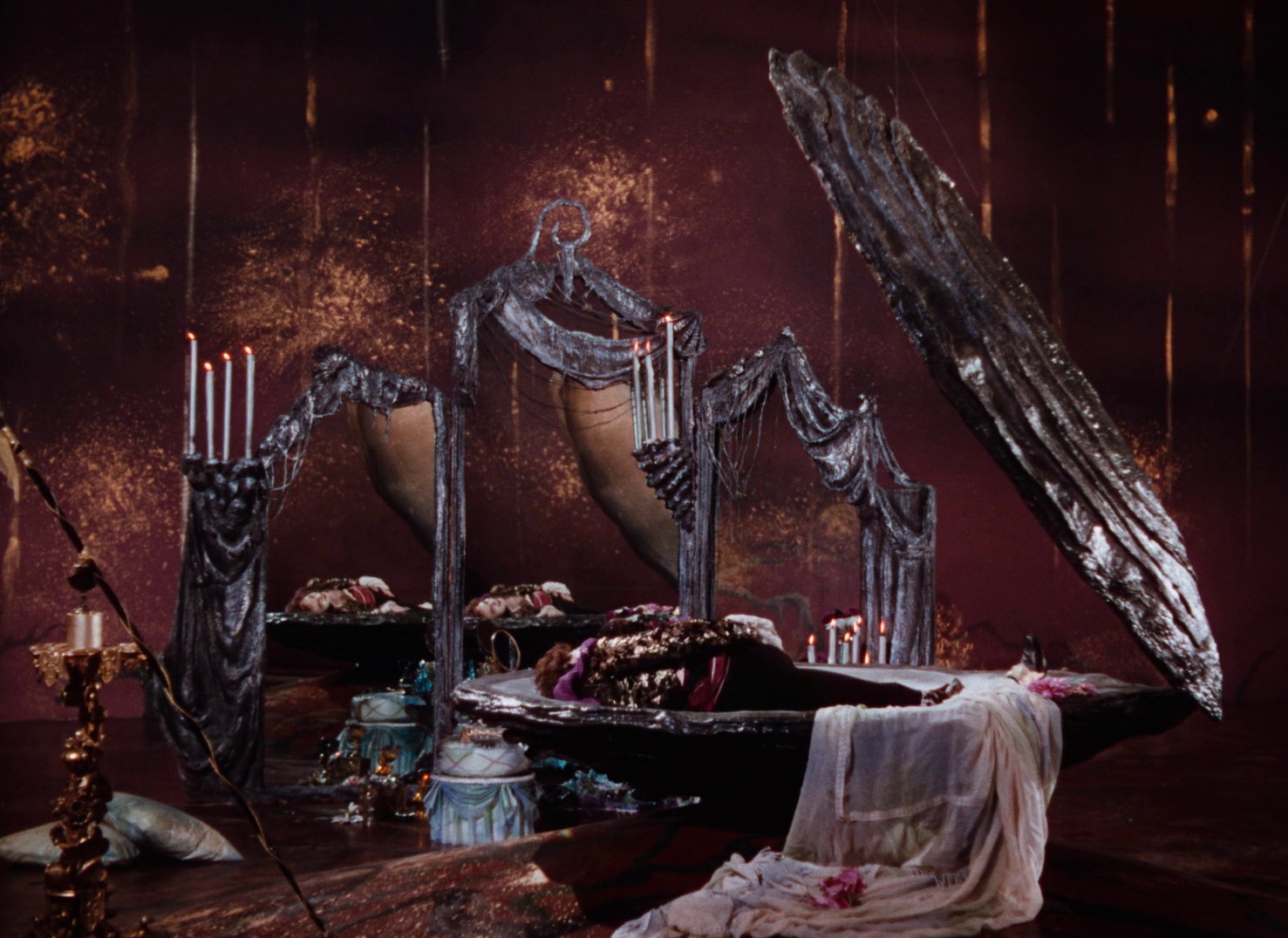 The Tales of Hoffmann (1951) —  shot,  lighting