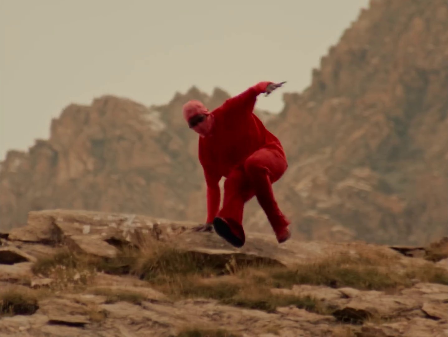 Voyager (2022) —  shot,  lighting