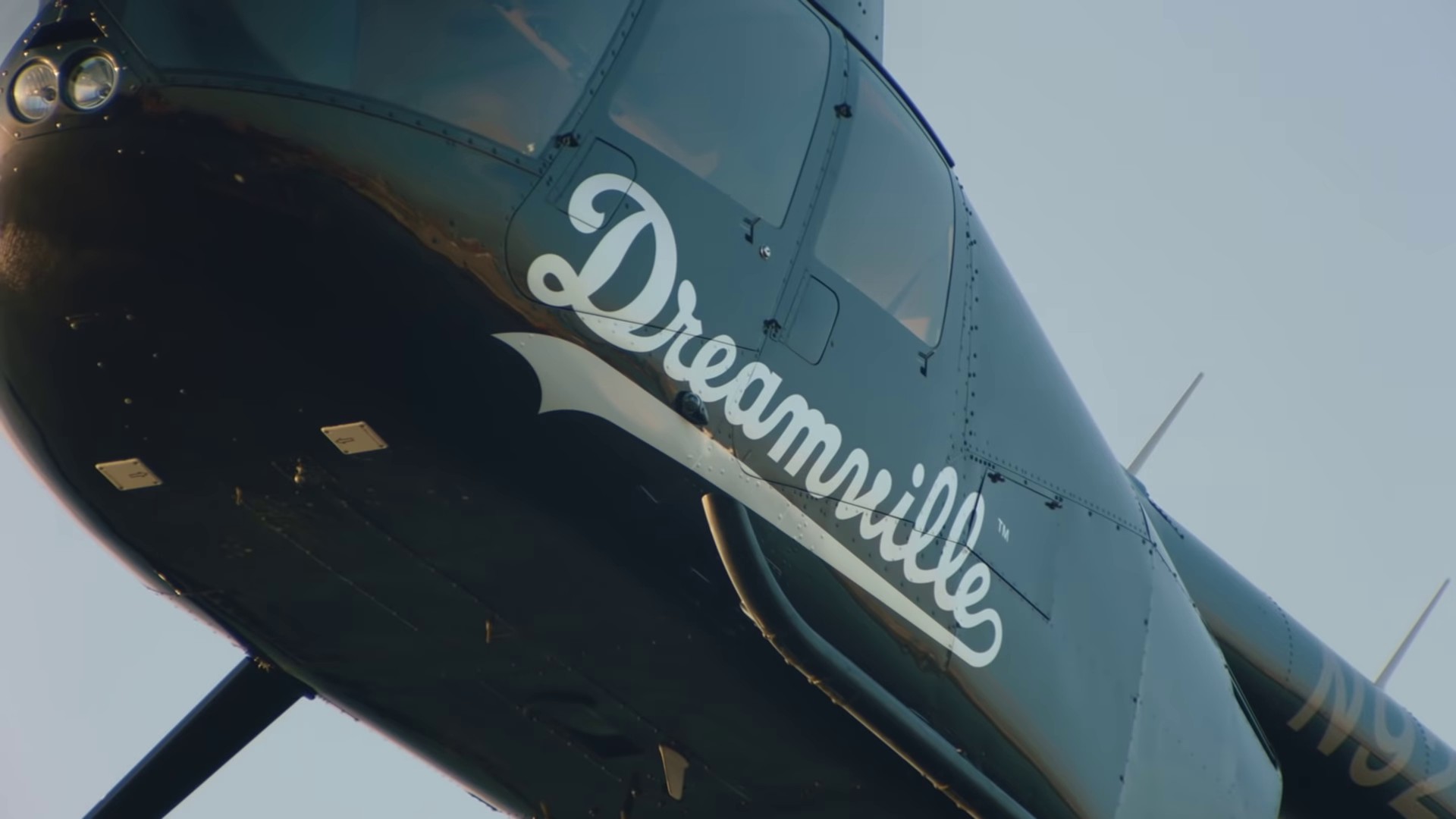 a m a r i (2021) —  shot,  lighting