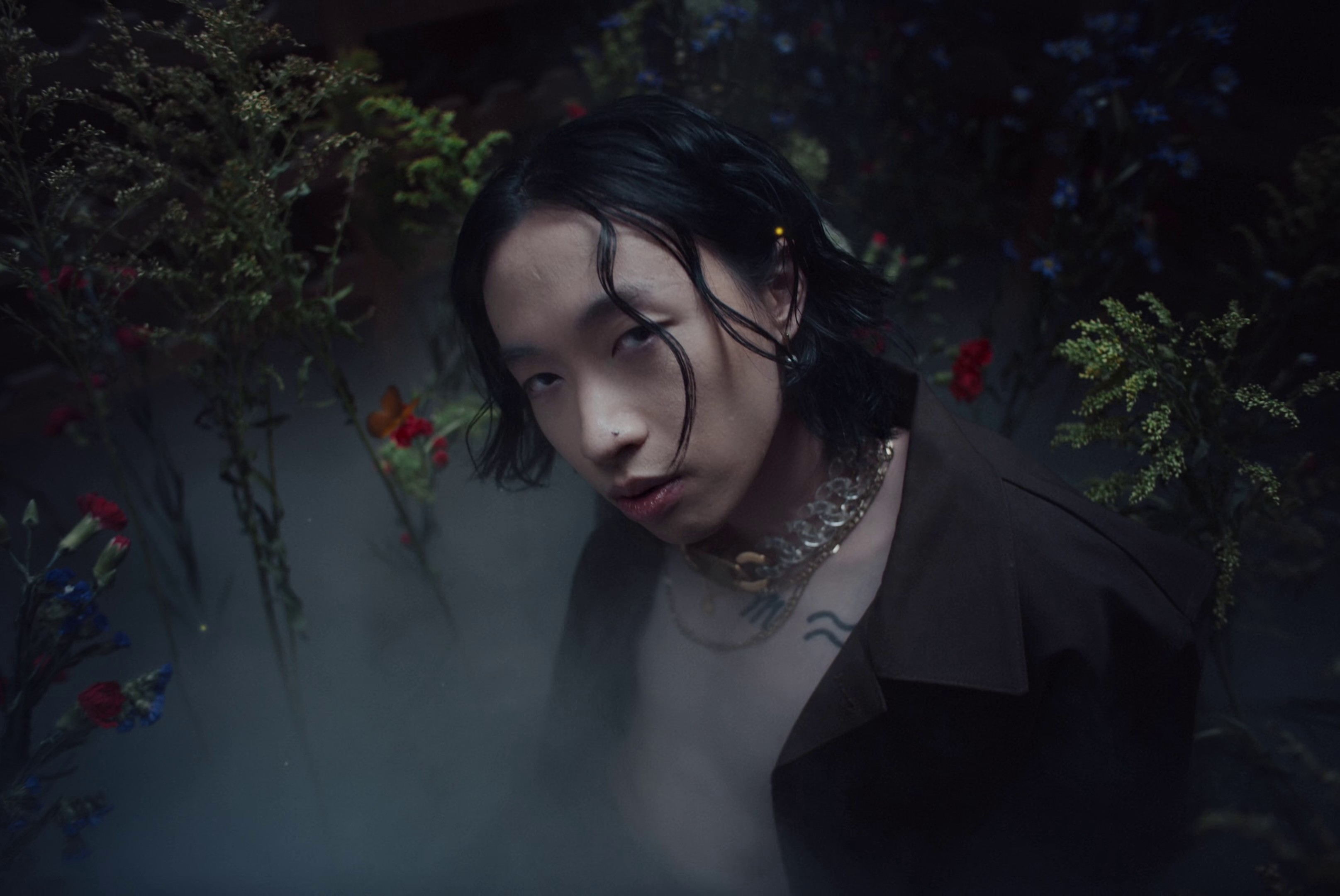 SOMEBODY (2021) —  shot,  lighting