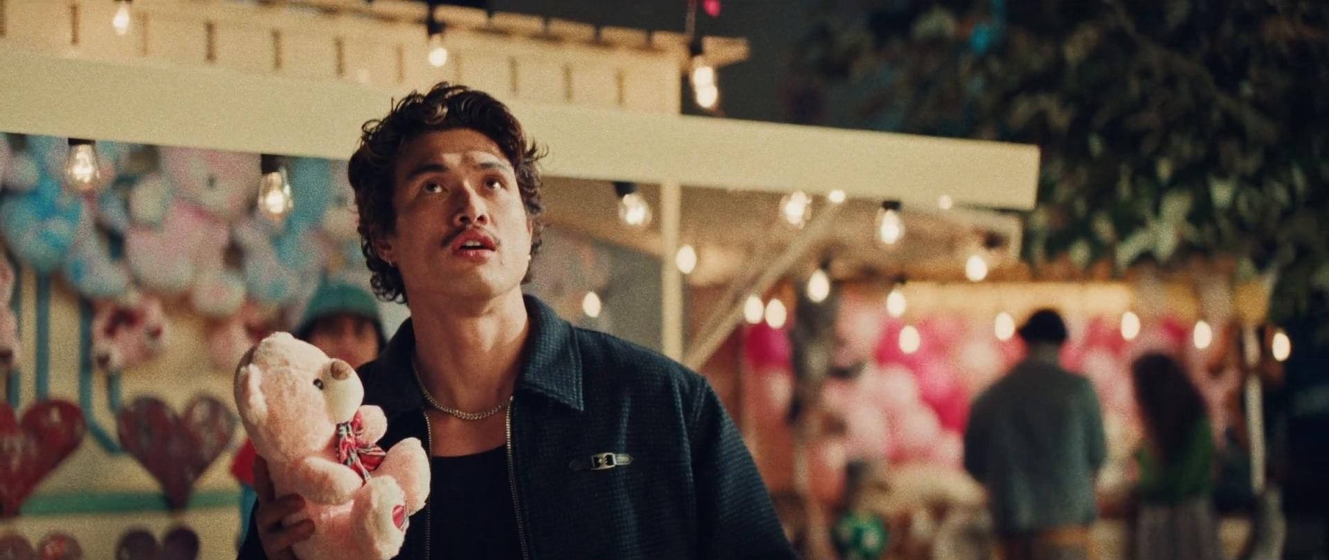 Love Hangover (2025) —  shot,  lighting