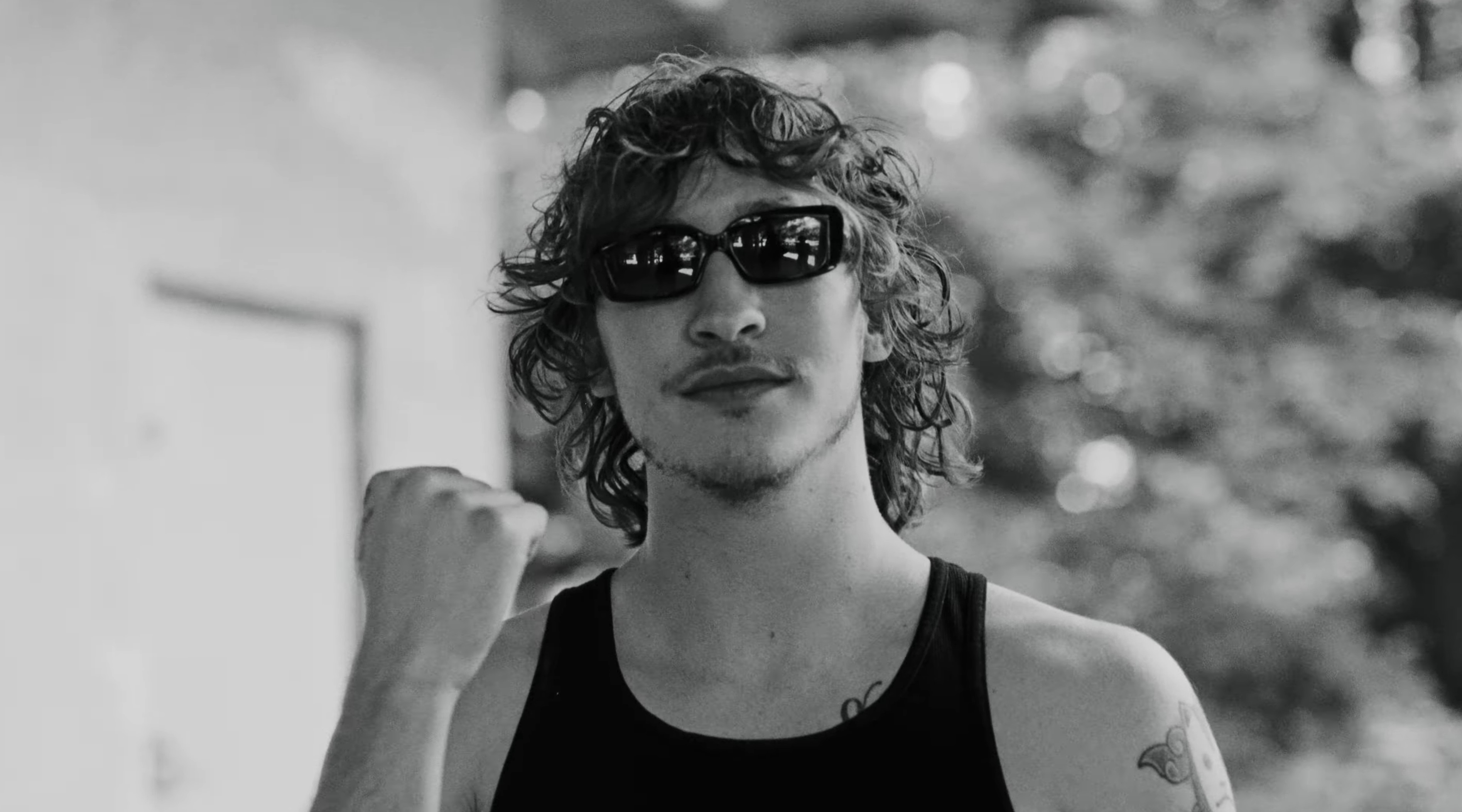 Gang Gang Gang (2023) —  shot,  lighting