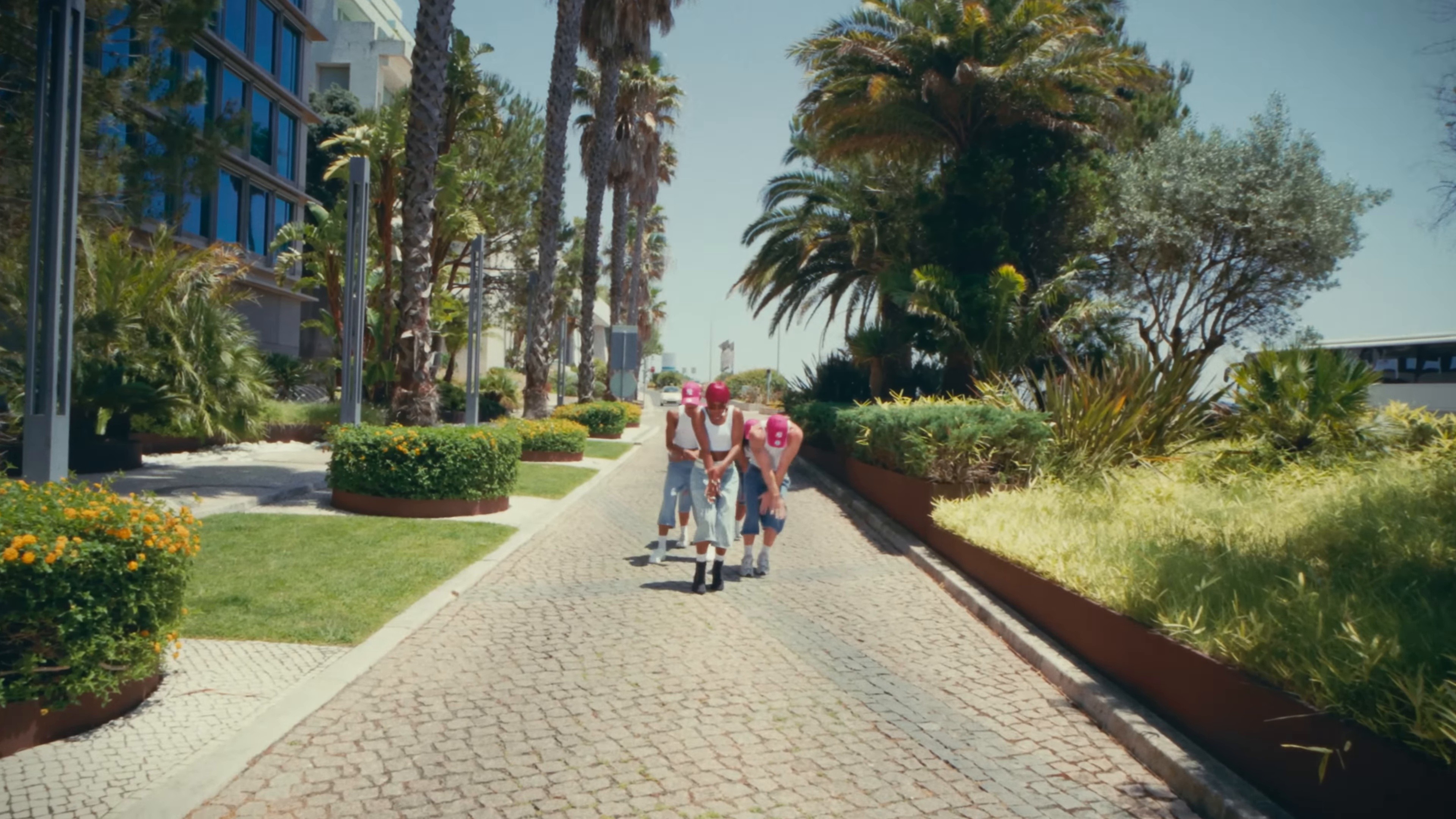 Ficar Por Cima (2025) —  shot,  lighting