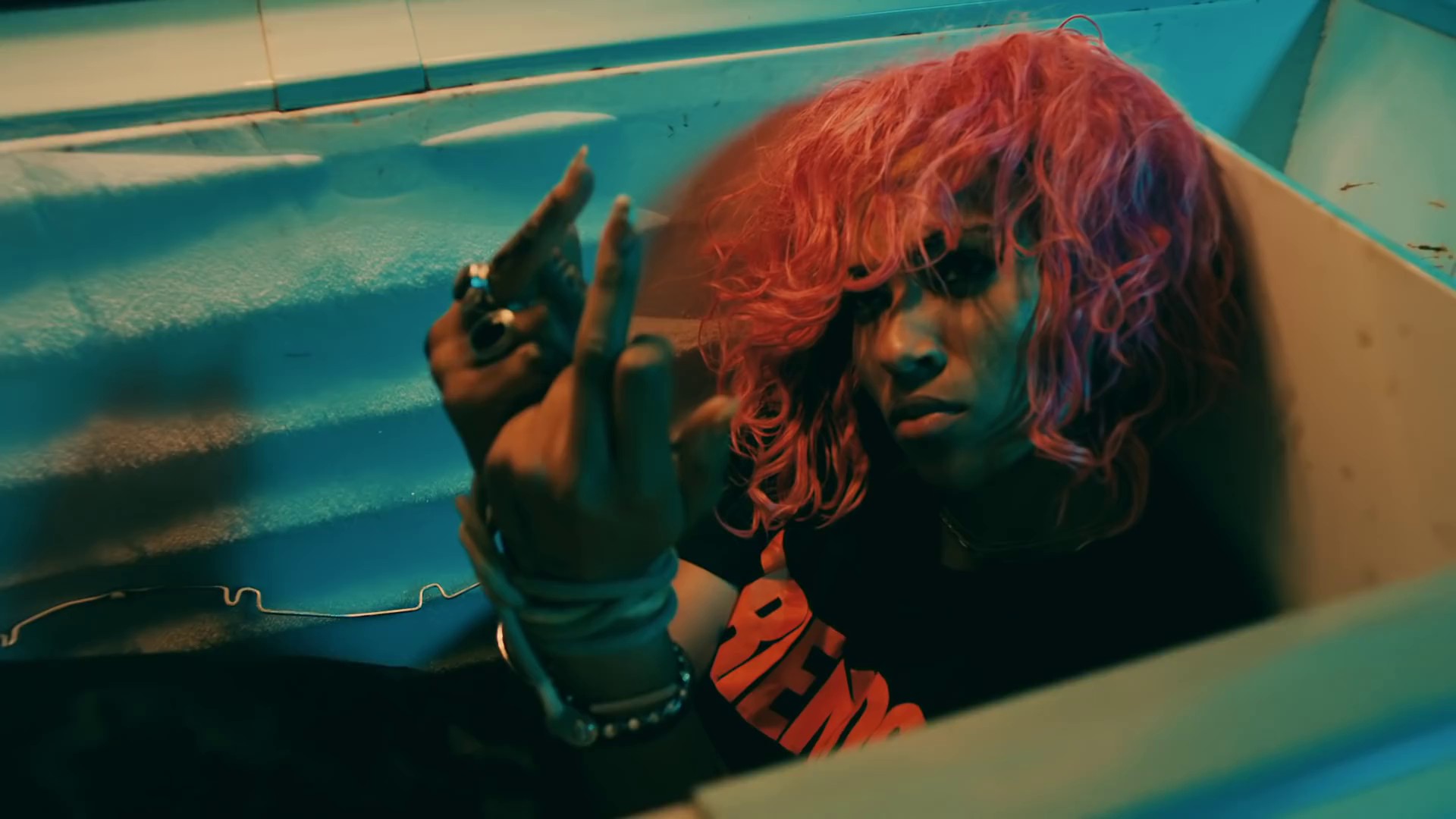 Money Longer (2016) —  shot,  lighting