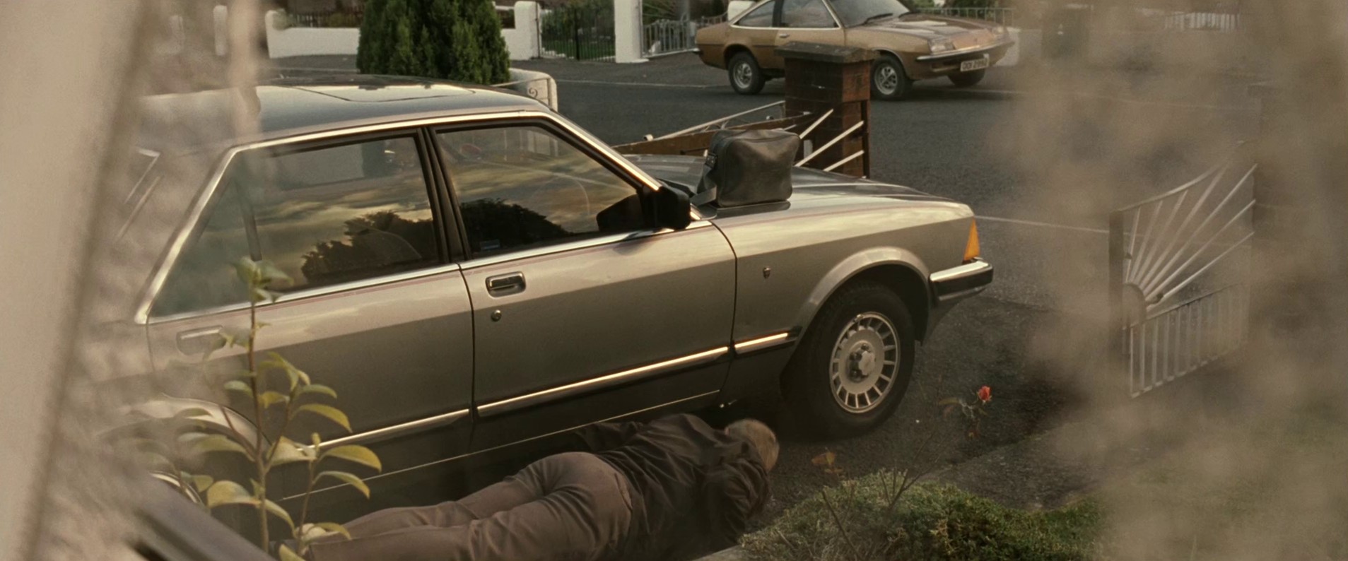 Hunger (2008) —  shot,  lighting