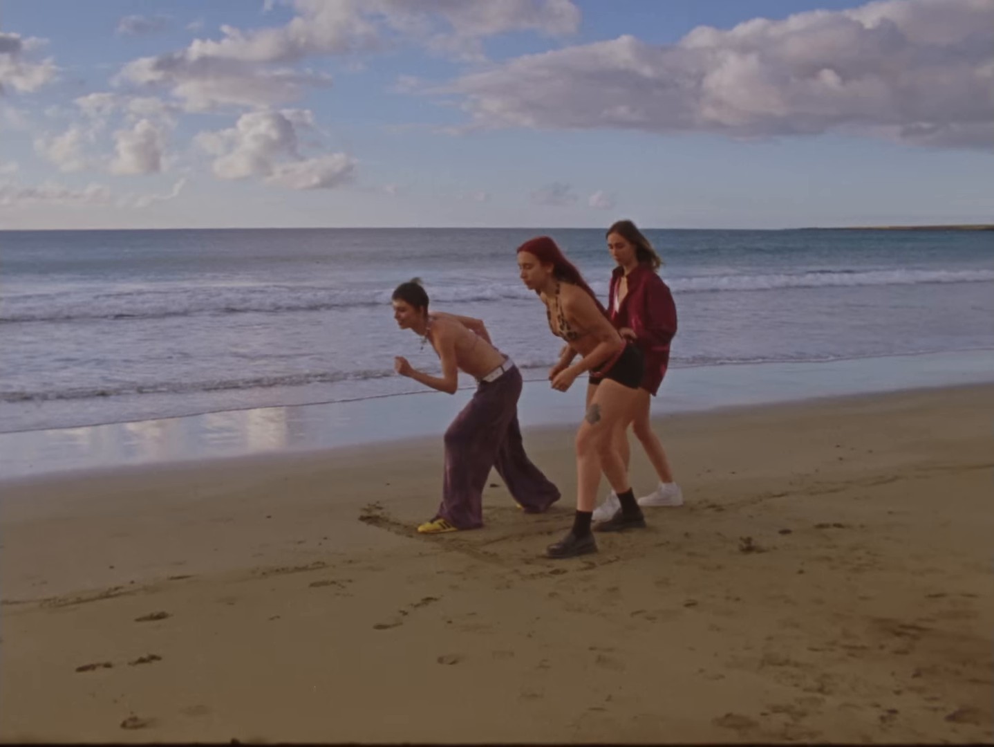 ESTATE 80 (2024) —  shot,  lighting