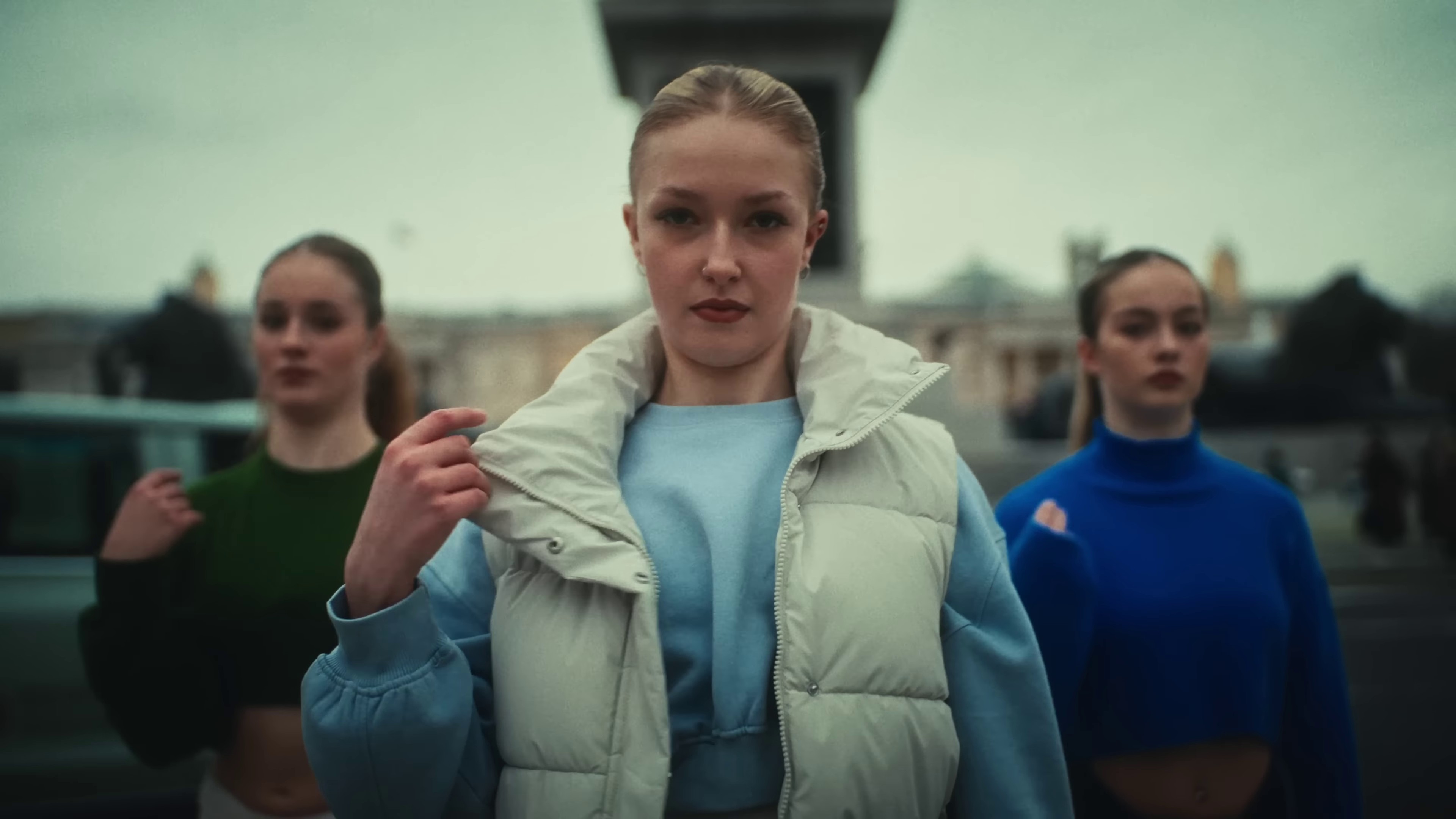 Beautiful People (Stay High) (2024) —  shot,  lighting