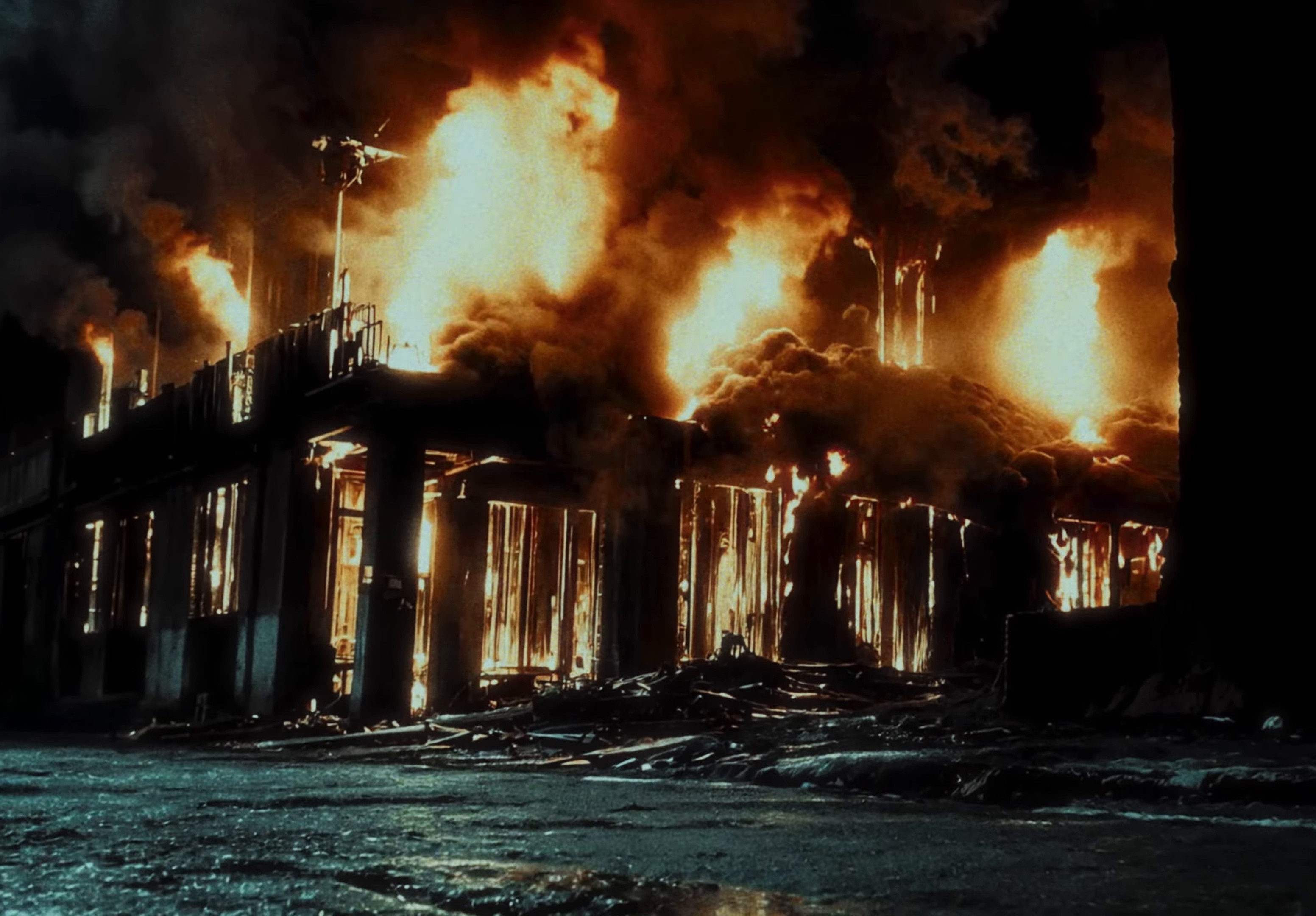 NON METTERCI BECCO (2025) —  shot,  lighting