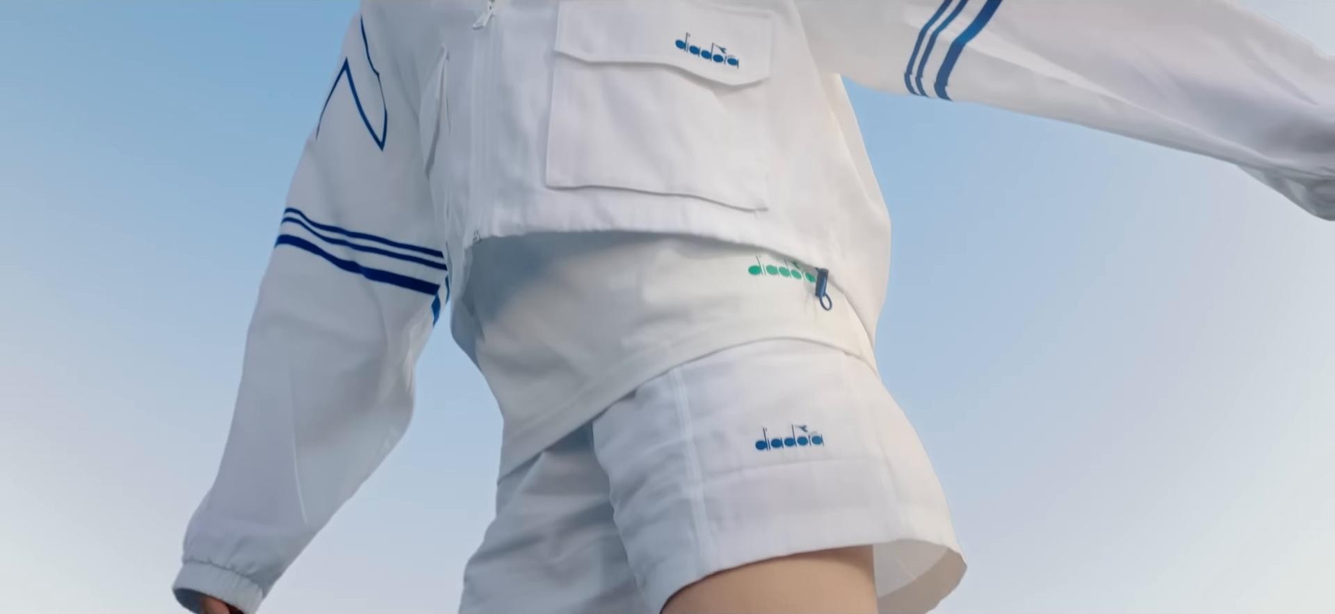 디아도라 23SS 배윤영 브랜드 필름(diadora x Mulan Bae) (2023) —  shot,  lighting