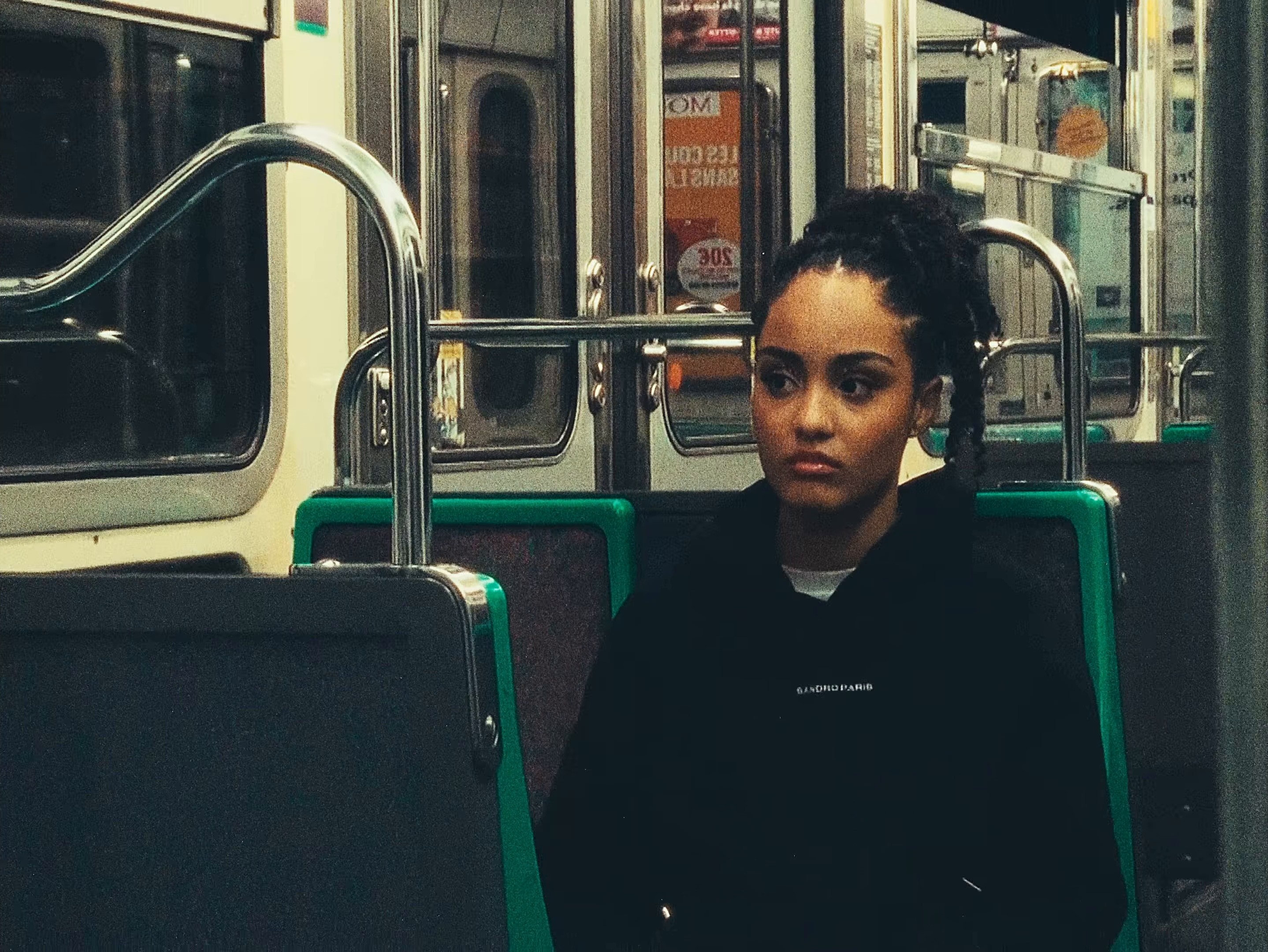 FLEURS FANÉES (2024) —  shot,  lighting