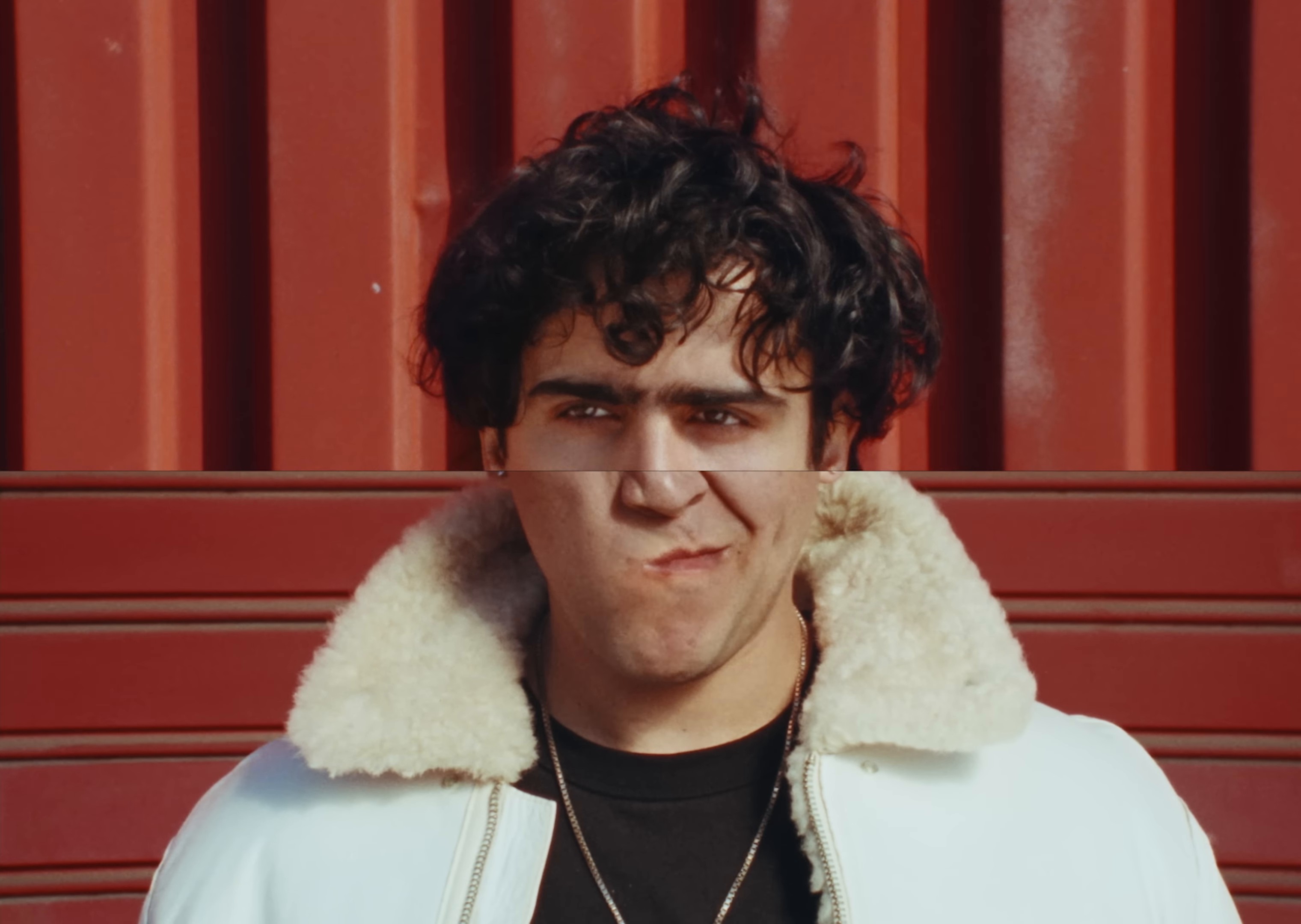 Yo pensaba que me había tocado Dios (2024) —  shot,  lighting