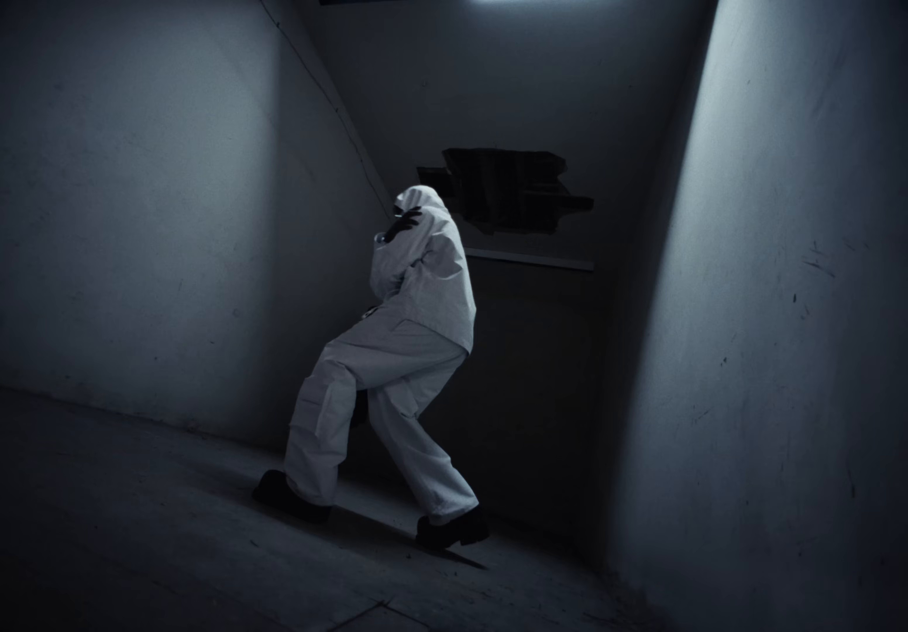 Rendezvous (2026) —  shot,  lighting