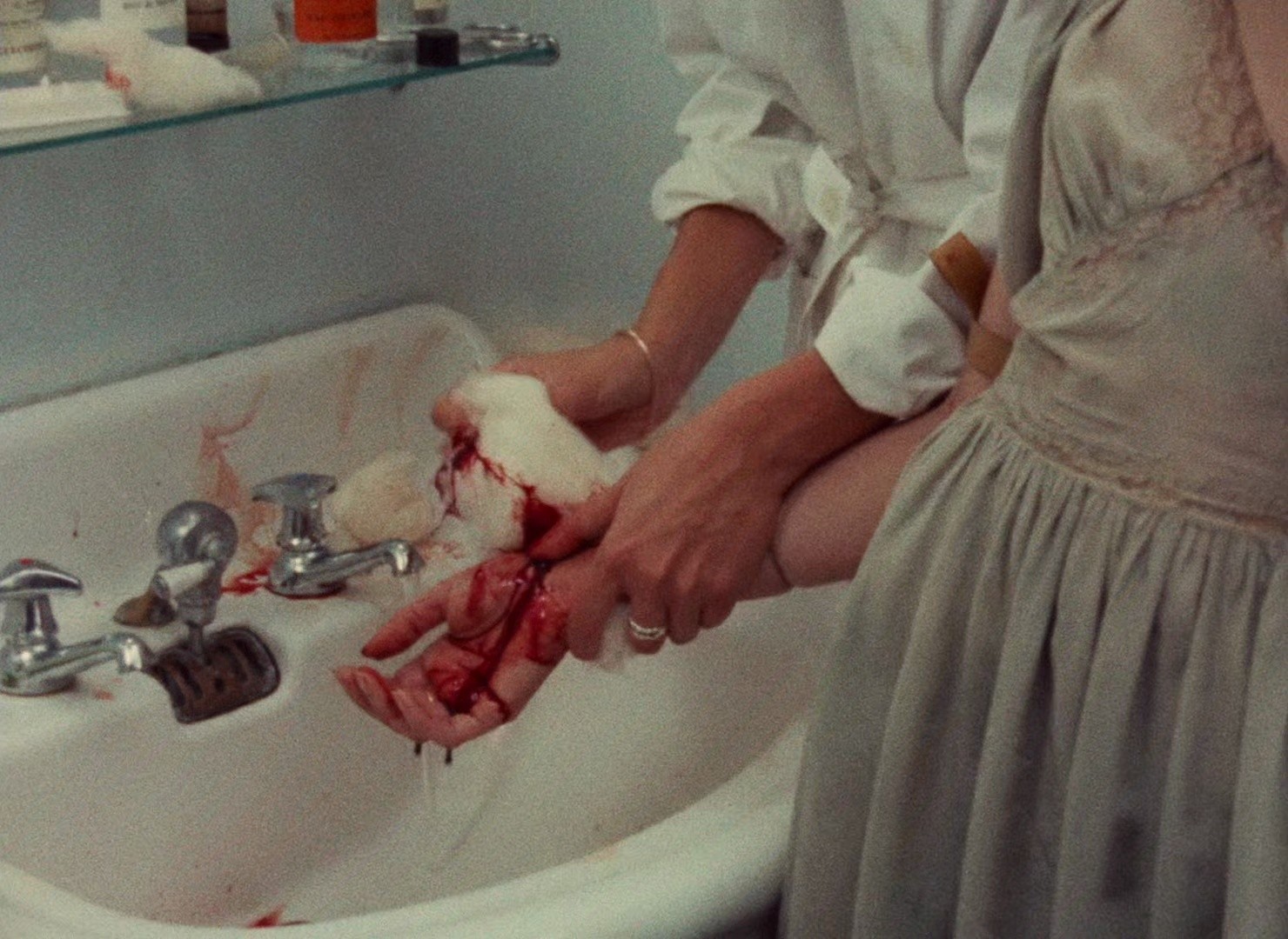 Celine and Julie Go Boating (1975) —  shot,  lighting