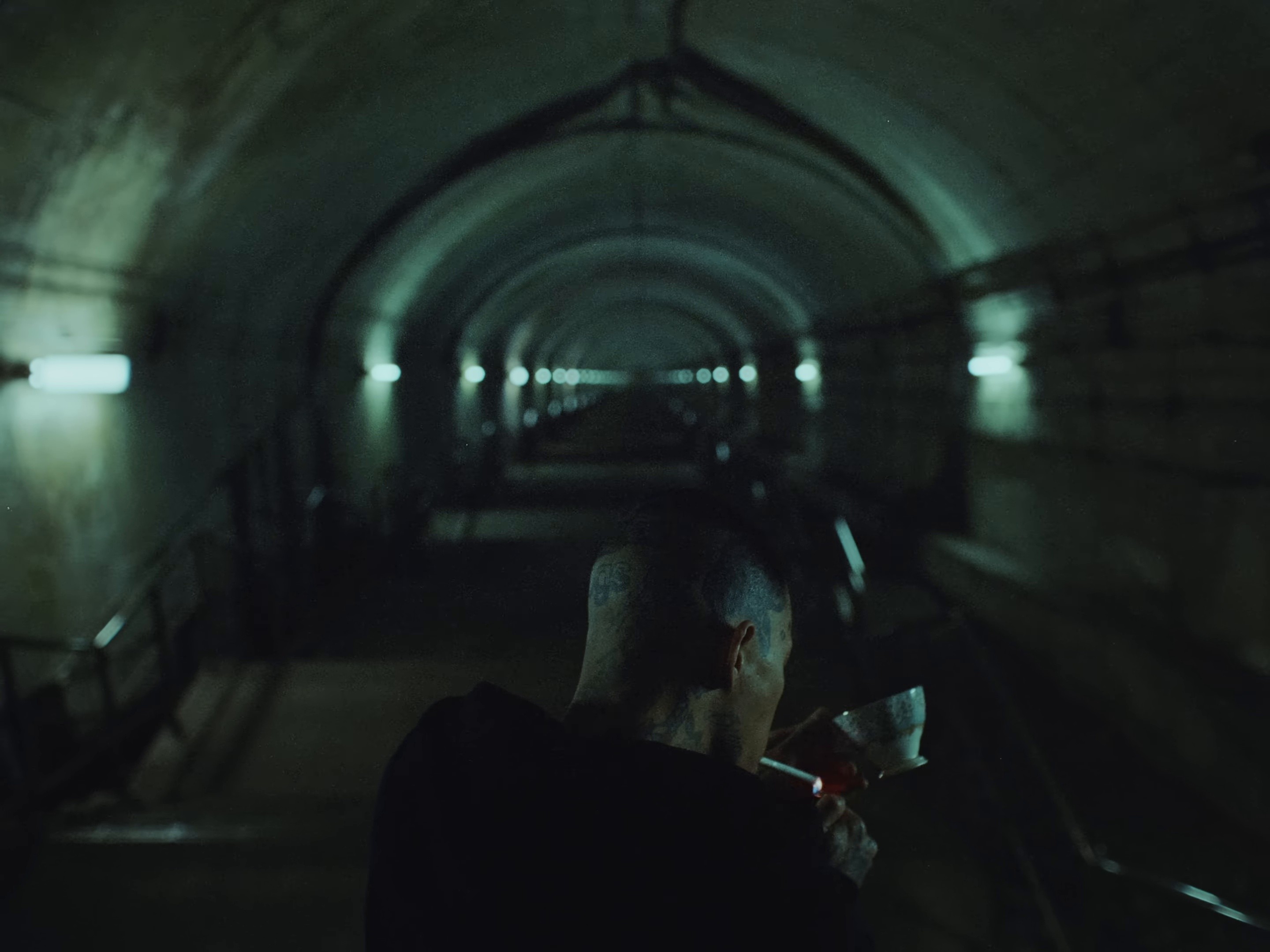 流れる (2025) —  shot,  lighting