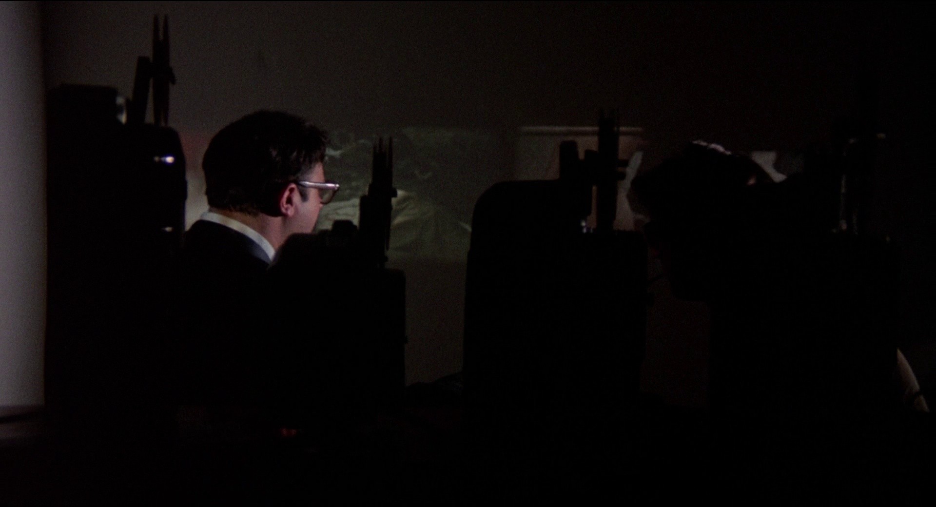 Hi, Mom! (1970) —  shot,  lighting