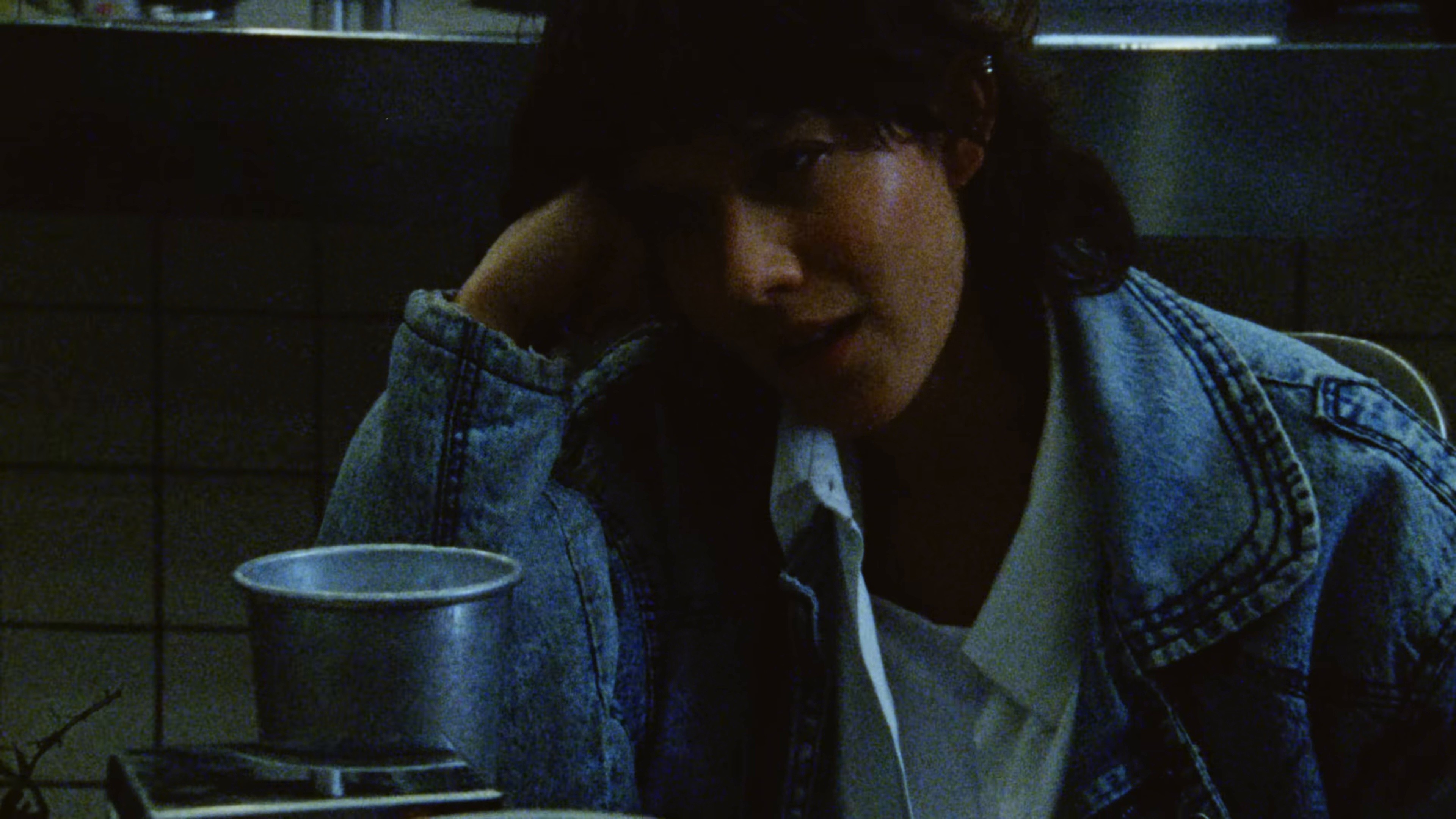 La Nube en el Jardin: nadie va a pensar en ti mejor que yo (2024) —  shot,  lighting