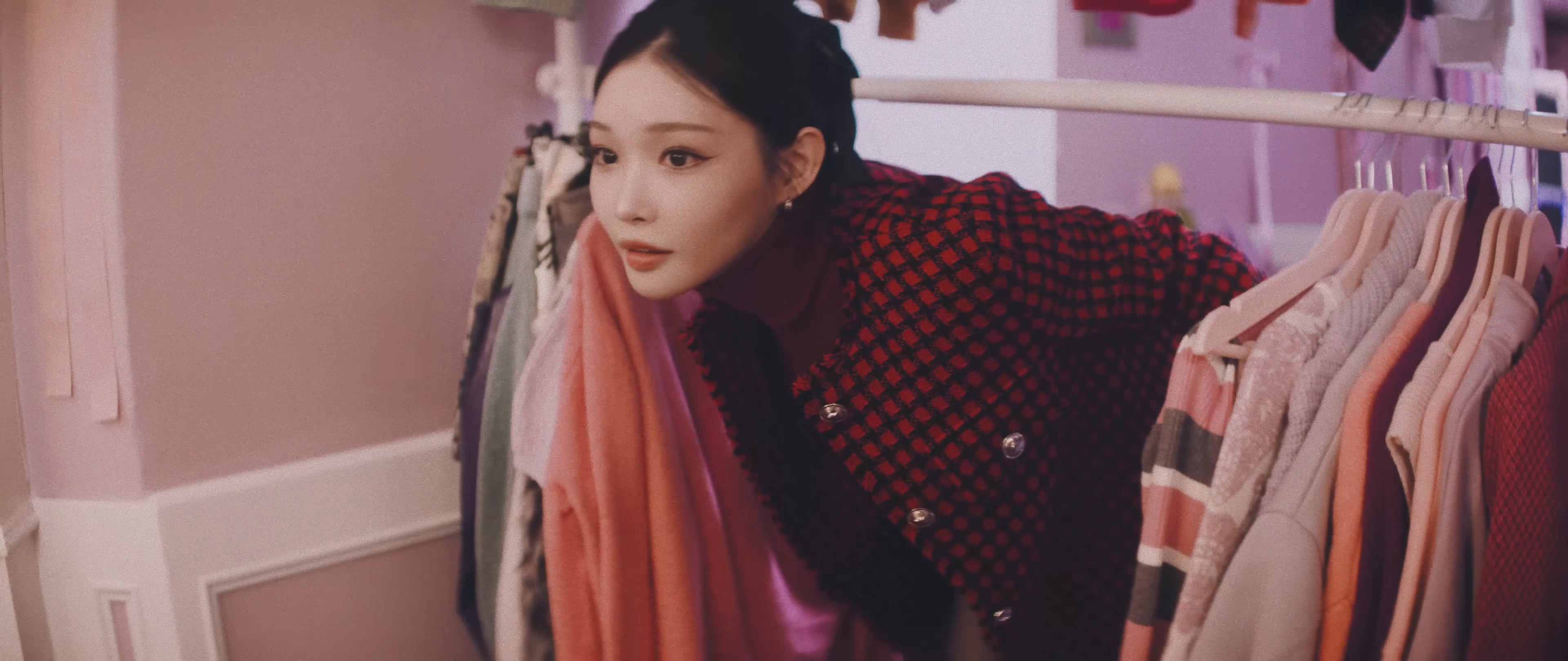 Sleigh (2024) —  shot,  lighting